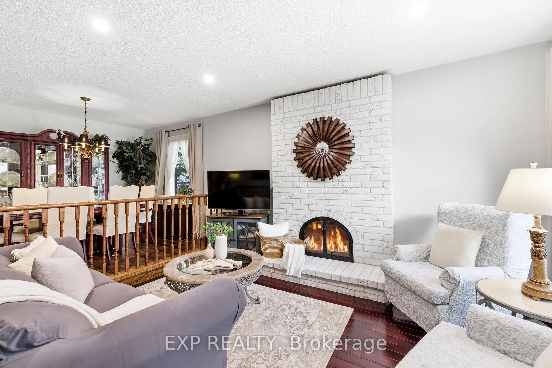 Photo 6 of 32 Bird Crescent, Ajax, Central — HOMEH