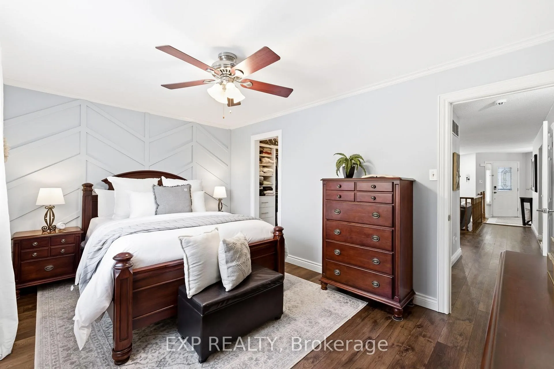 Photo 18 of 32 Bird Crescent, Ajax, Central — HOMEH