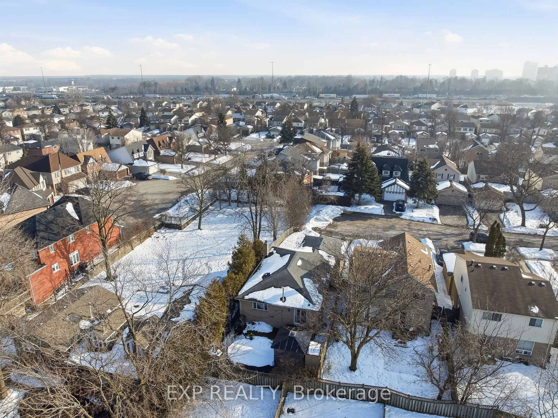 Photo 42 of 32 Bird Crescent, Ajax, Central — HOMEH