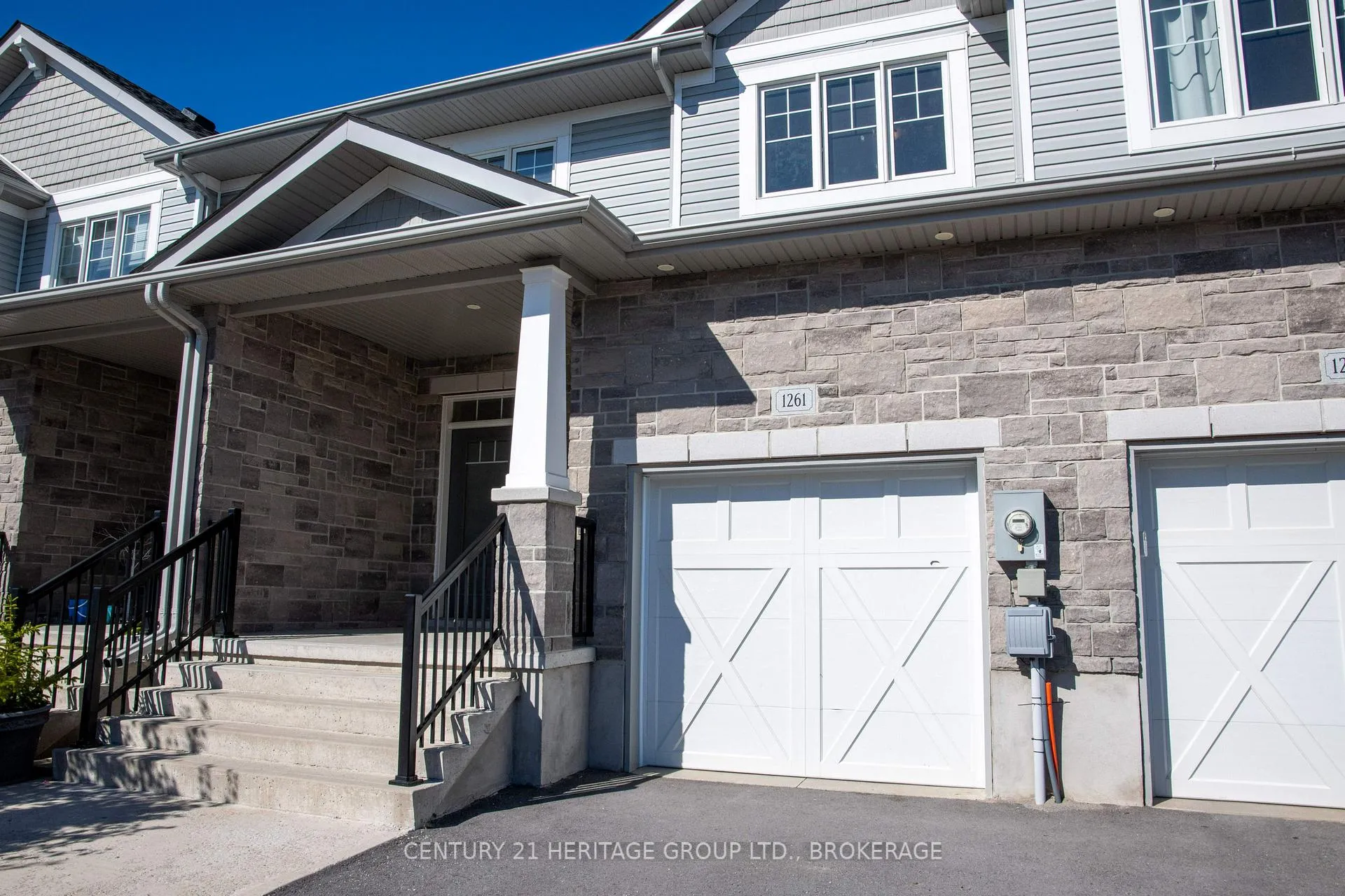 Photo 1 of 1261 Max Crescent, Kingston, City Northwest — HOMEH