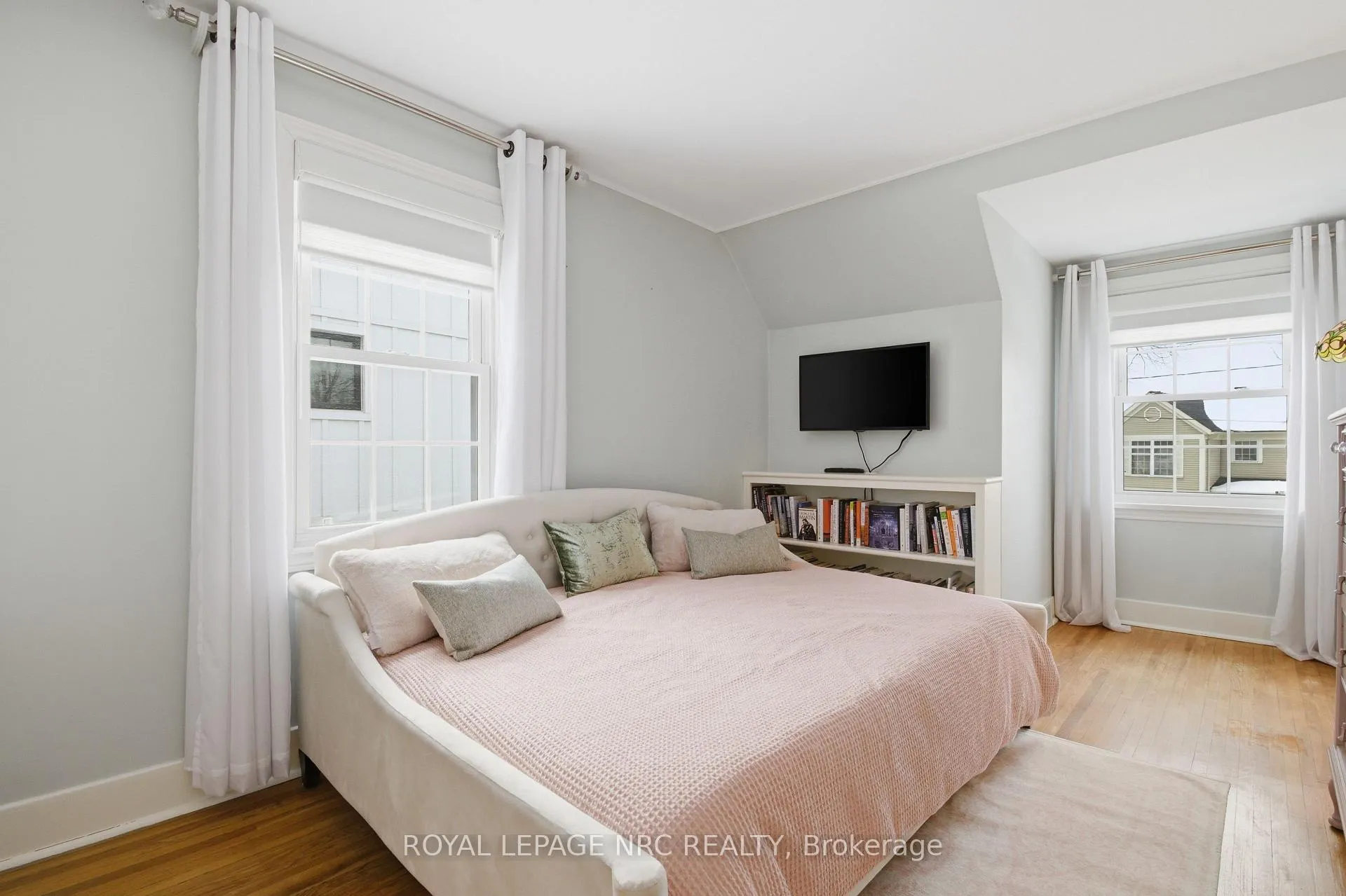 Photo 28 of 67 Hillcrest Avenue, St. Catharines, Old Glenridge — HOMEH