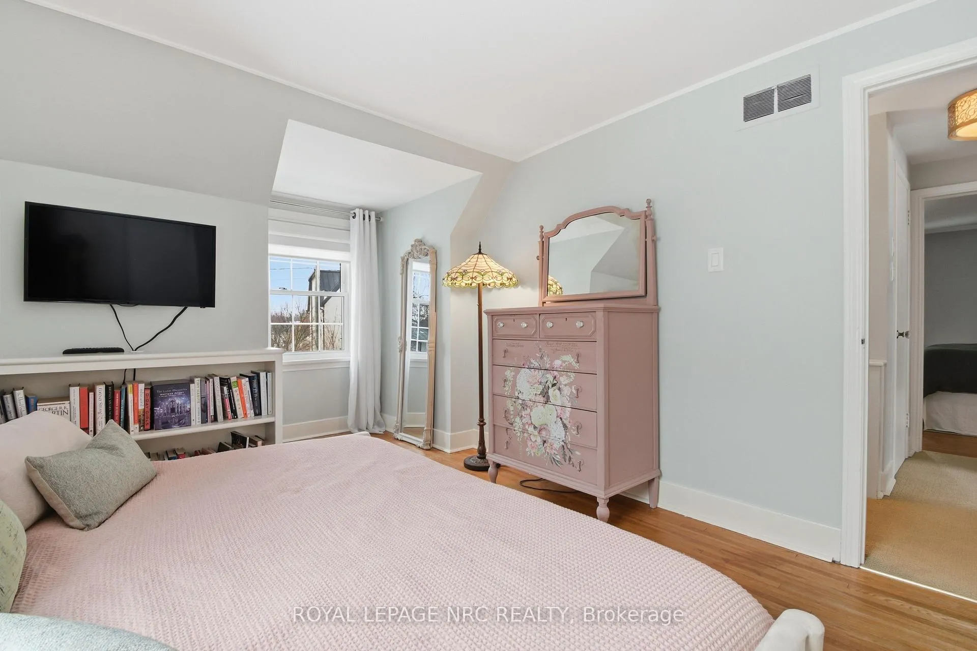 Photo 29 of 67 Hillcrest Avenue, St. Catharines, Old Glenridge — HOMEH
