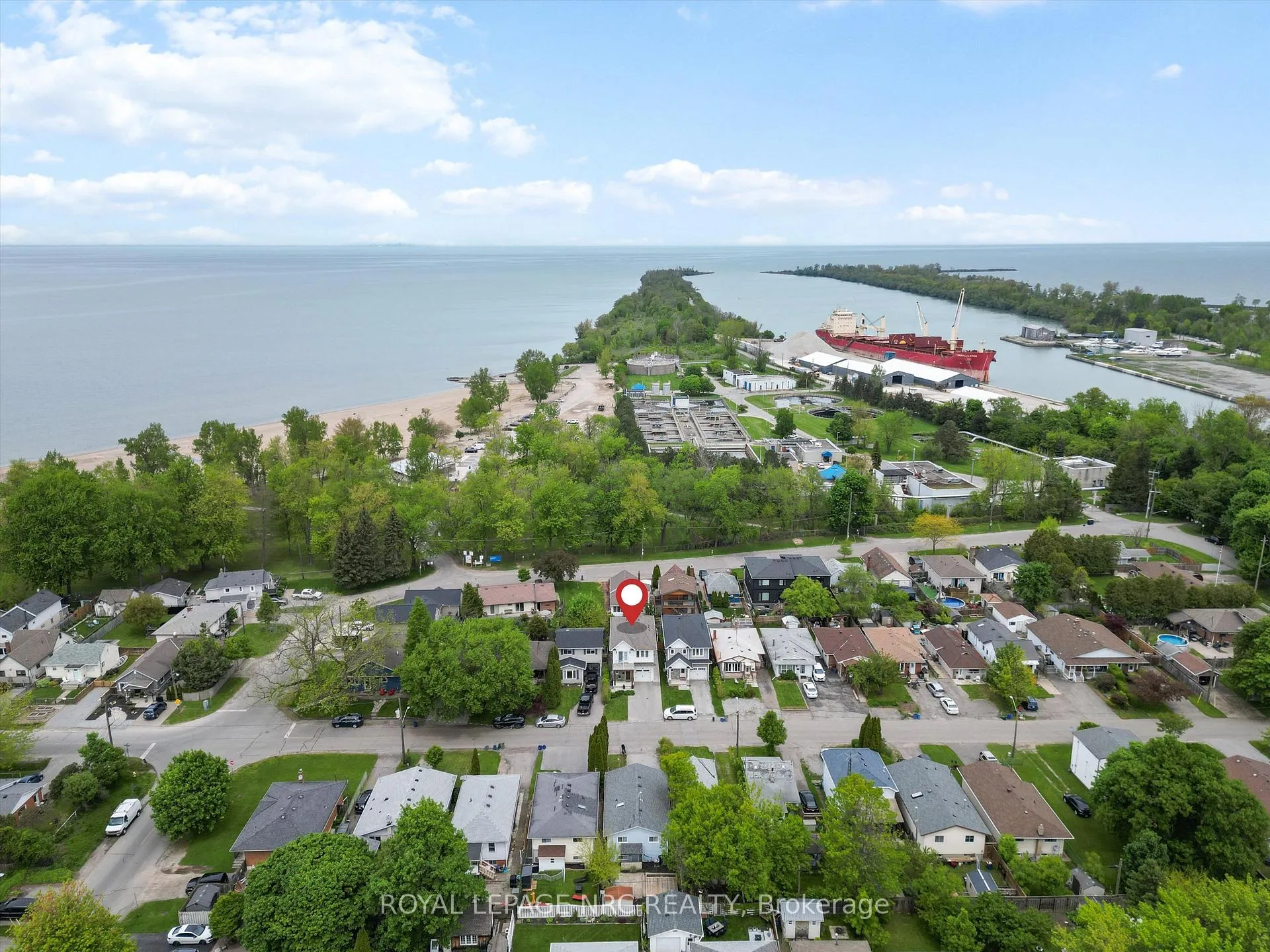 Photo 4 of 39B Beachaven Drive, St. Catharines, Port Weller — HOMEH