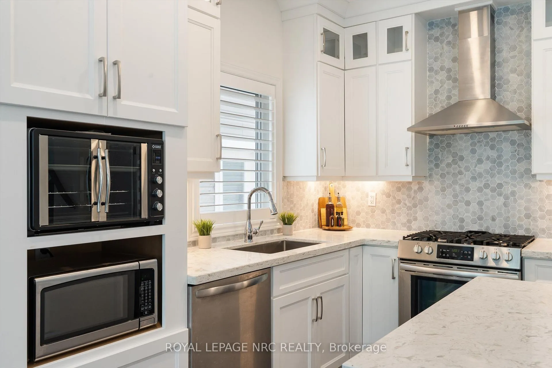 Photo 16 of 39B Beachaven Drive, St. Catharines, Port Weller — HOMEH