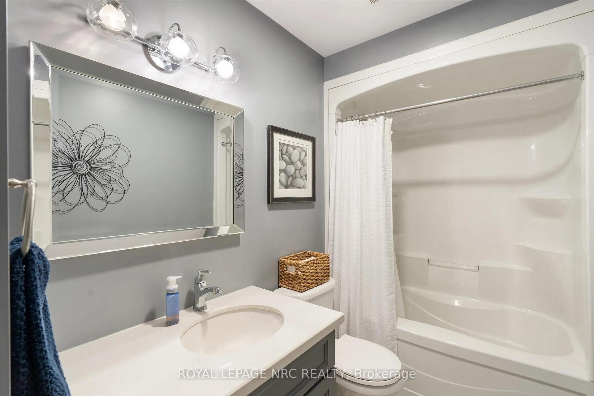Photo 23 of 39B Beachaven Drive, St. Catharines, Port Weller — HOMEH