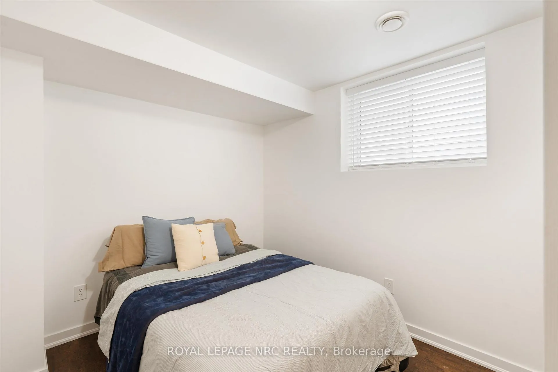 Photo 32 of 39B Beachaven Drive, St. Catharines, Port Weller — HOMEH