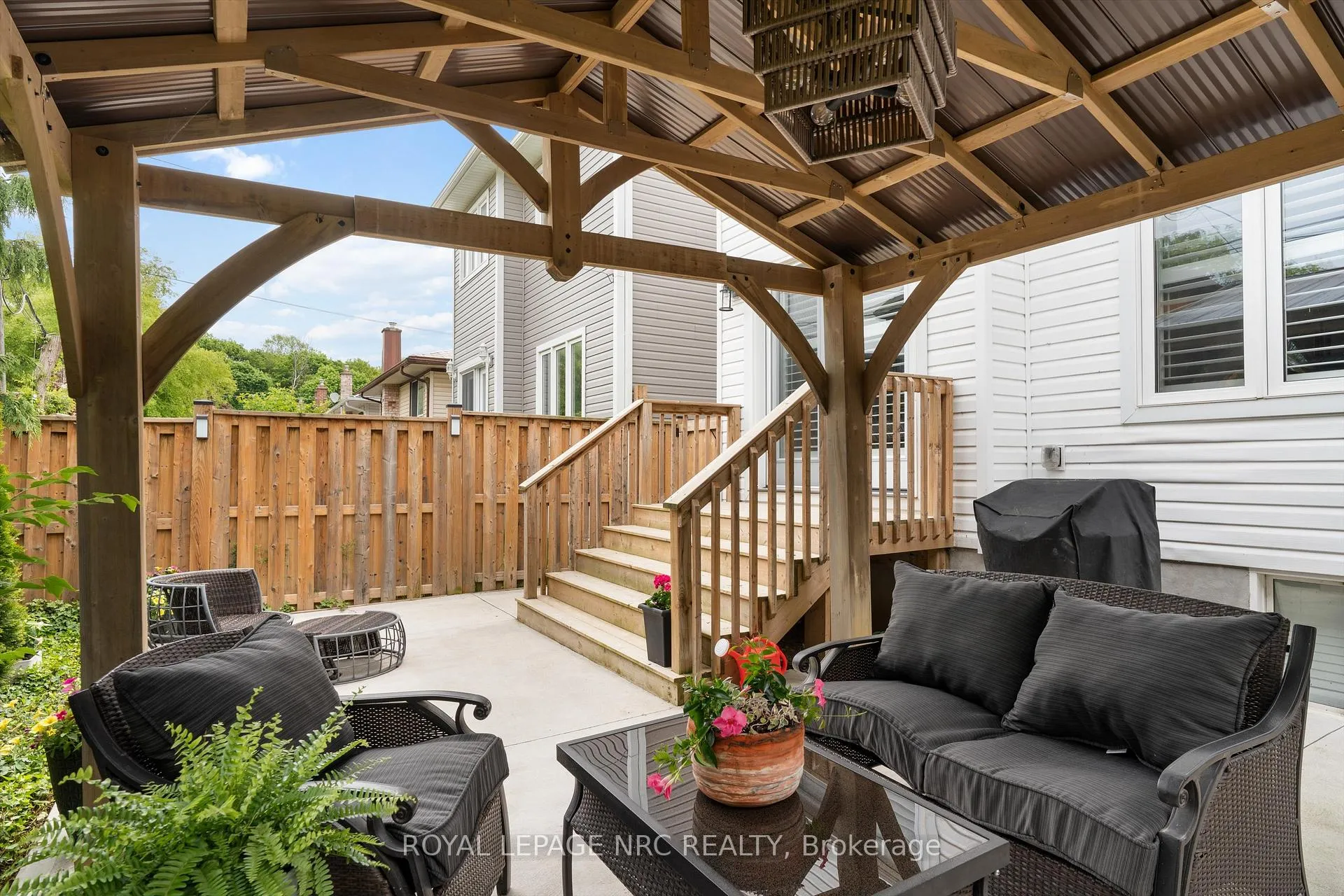 Photo 37 of 39B Beachaven Drive, St. Catharines, Port Weller — HOMEH