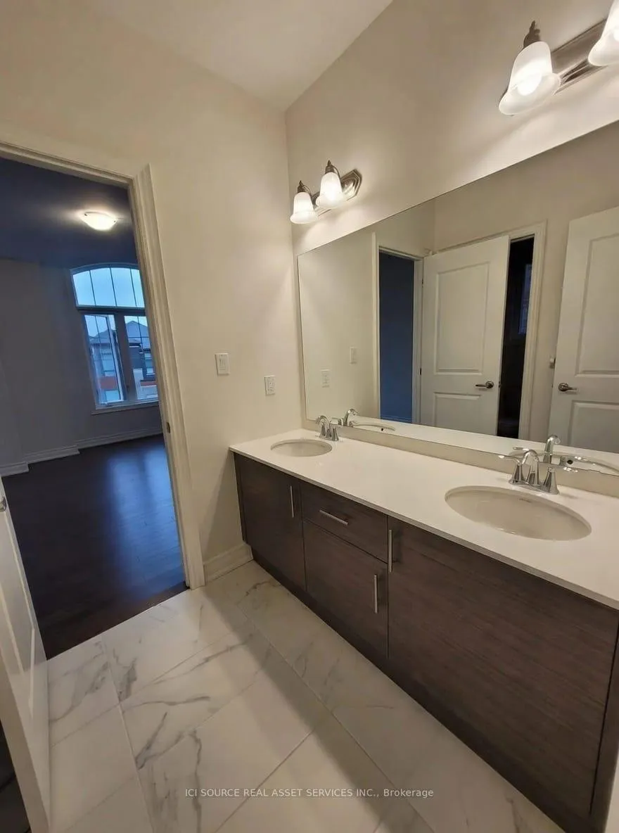 Photo 12 of 190 Cannes Avenue, Vaughan, Vellore Village — HOMEH