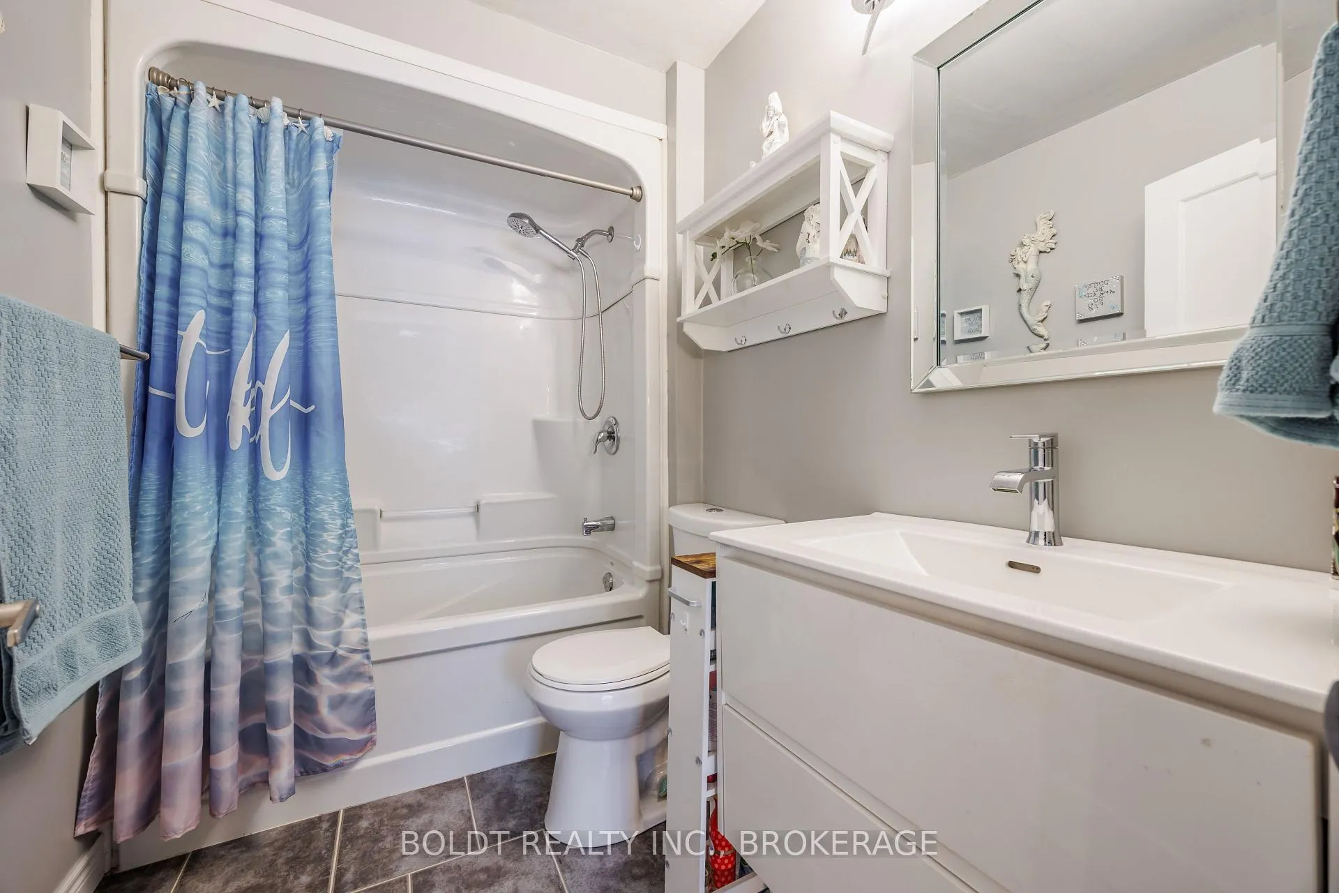 Photo 14 of 42 Barley Drive, St. Catharines, Oakdale — HOMEH