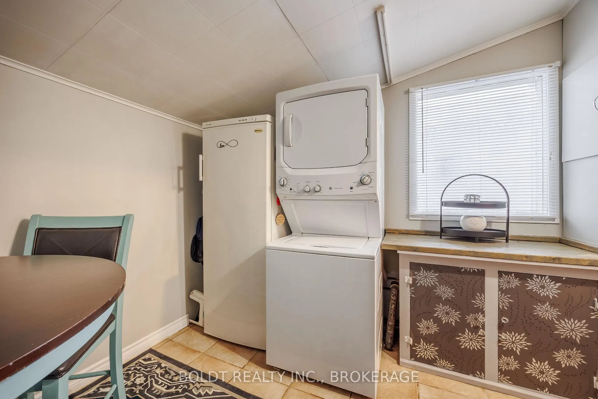 Photo 19 of 42 Barley Drive, St. Catharines, Oakdale — HOMEH