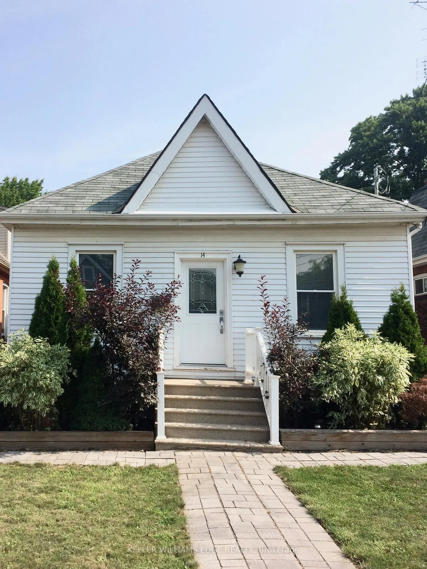 Photo 5 of 14 Baker Street, Hamilton, Strathcona — HOMEH