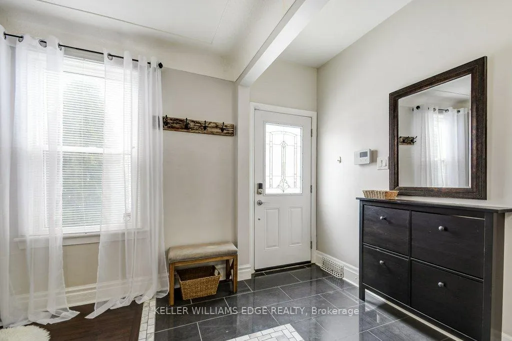 Photo 6 of 14 Baker Street, Hamilton, Strathcona — HOMEH