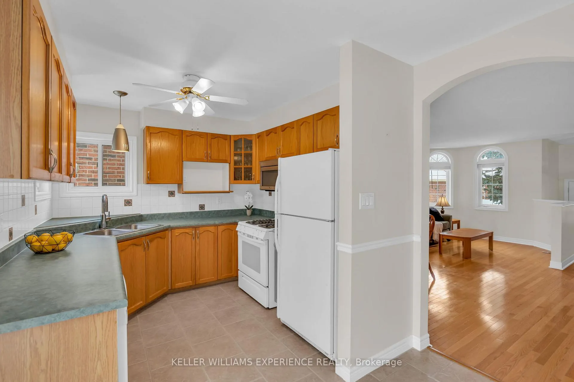 Photo 8 of 59 Rinaldo Road, Georgina, Keswick South — HOMEH