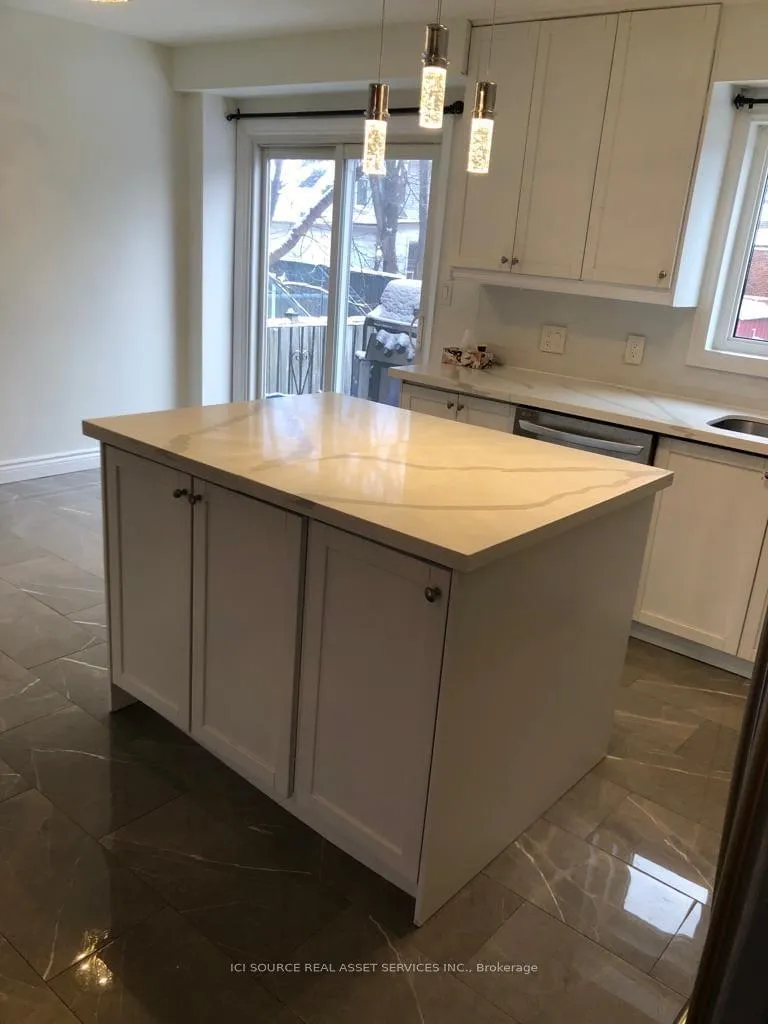 Photo 5 of Unit Upper, 81 Virginia Avenue, Toronto, Danforth Village-East York — HOMEH