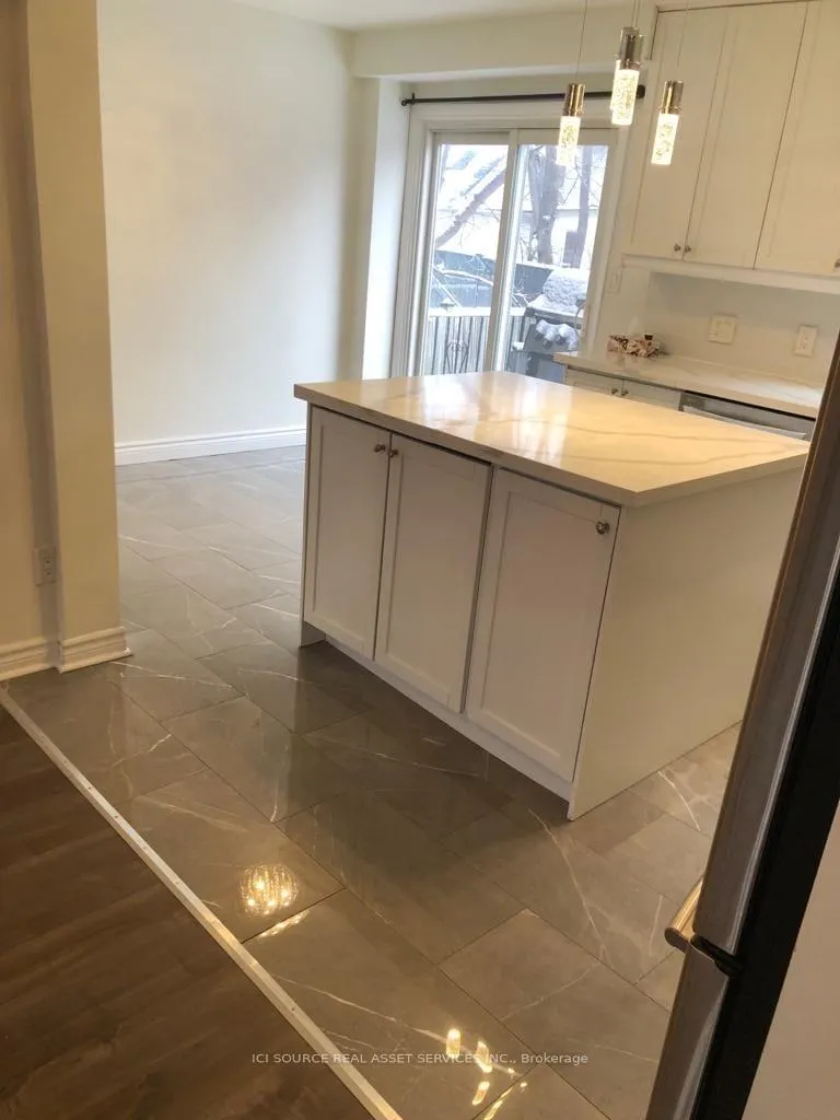 Photo 6 of Unit Upper, 81 Virginia Avenue, Toronto, Danforth Village-East York — HOMEH