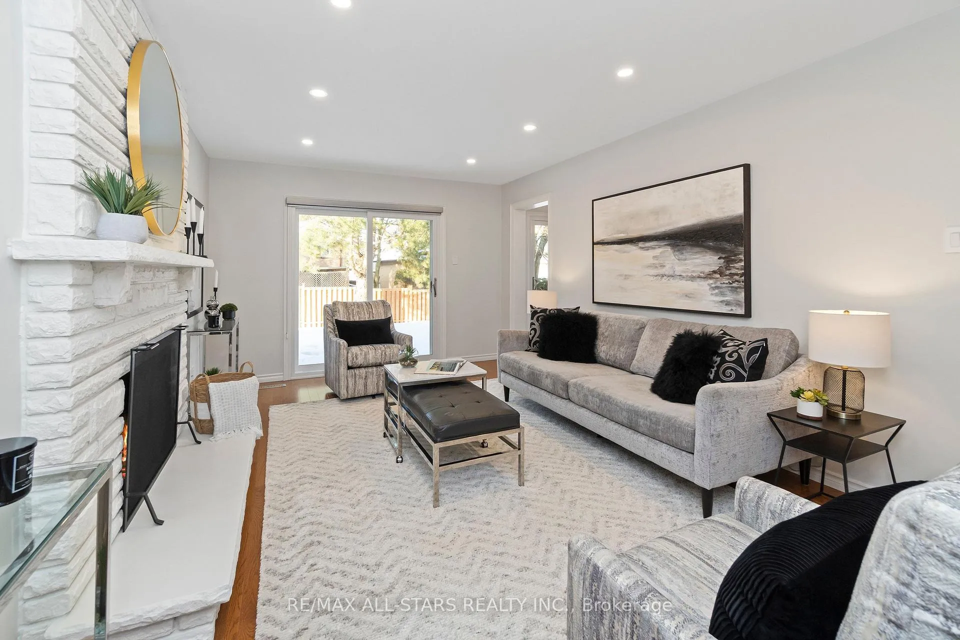 Photo 7 of 129 Briarwood Road, Markham, Unionville — HOMEH