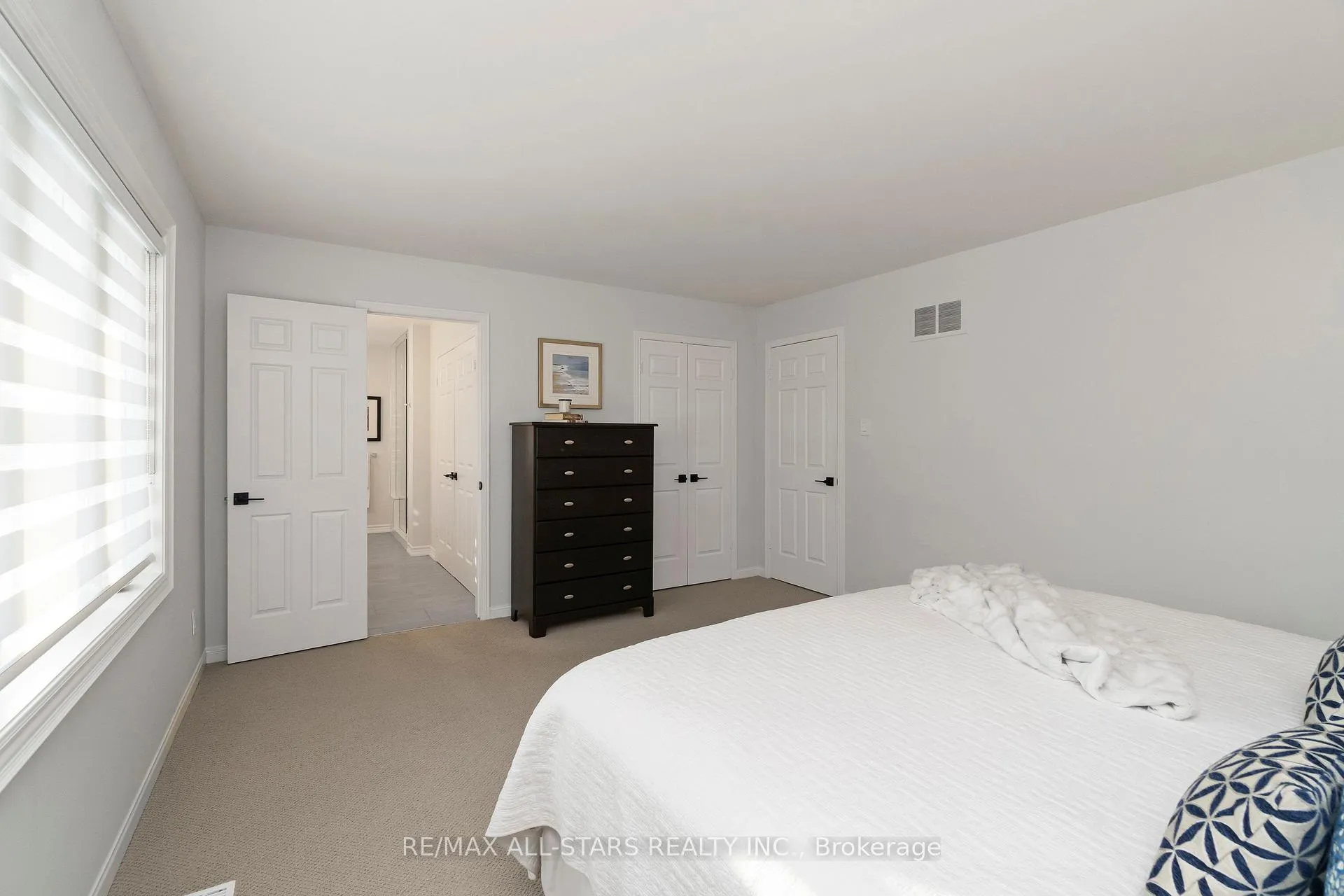 Photo 16 of 129 Briarwood Road, Markham, Unionville — HOMEH