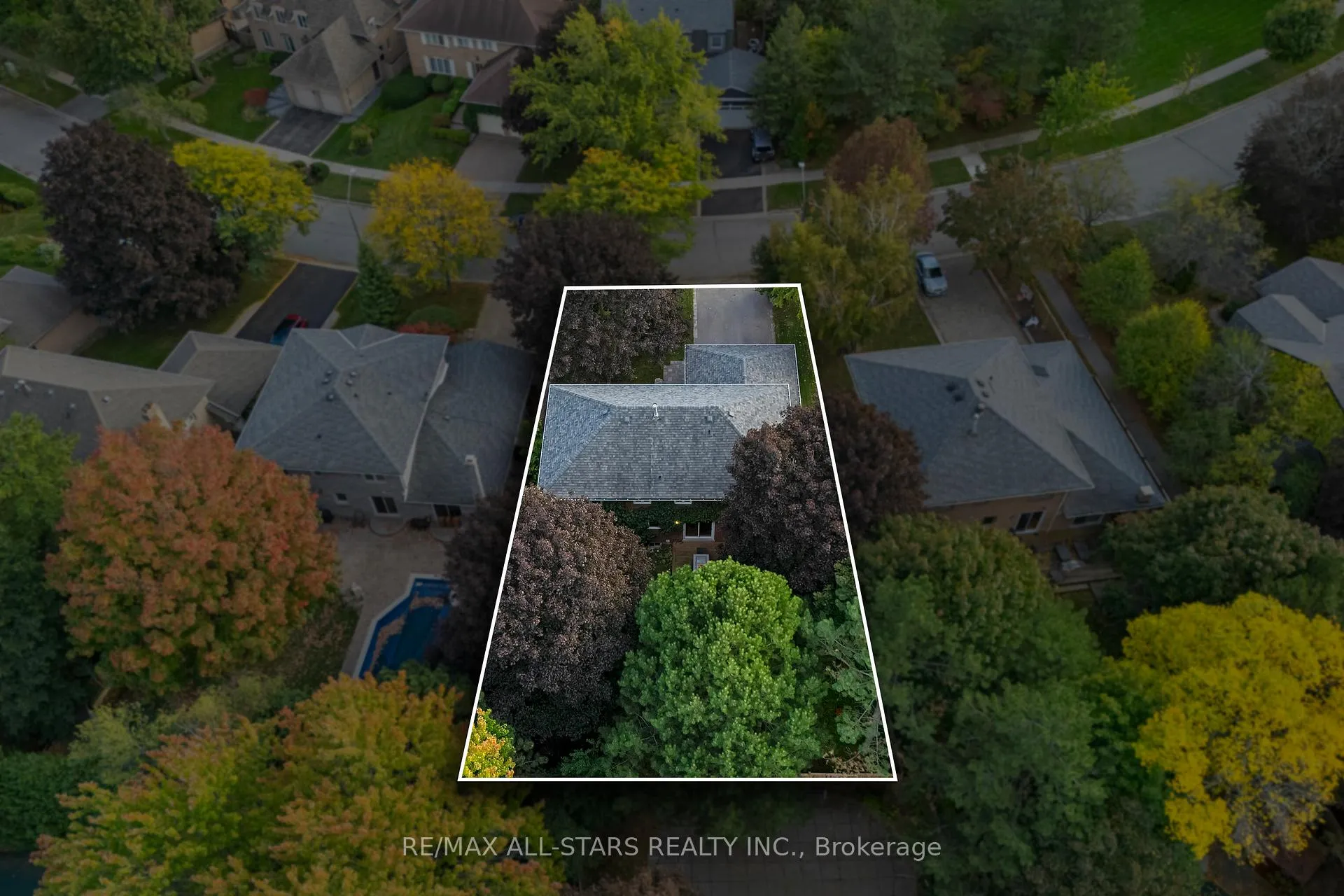 Photo 33 of 129 Briarwood Road, Markham, Unionville — HOMEH