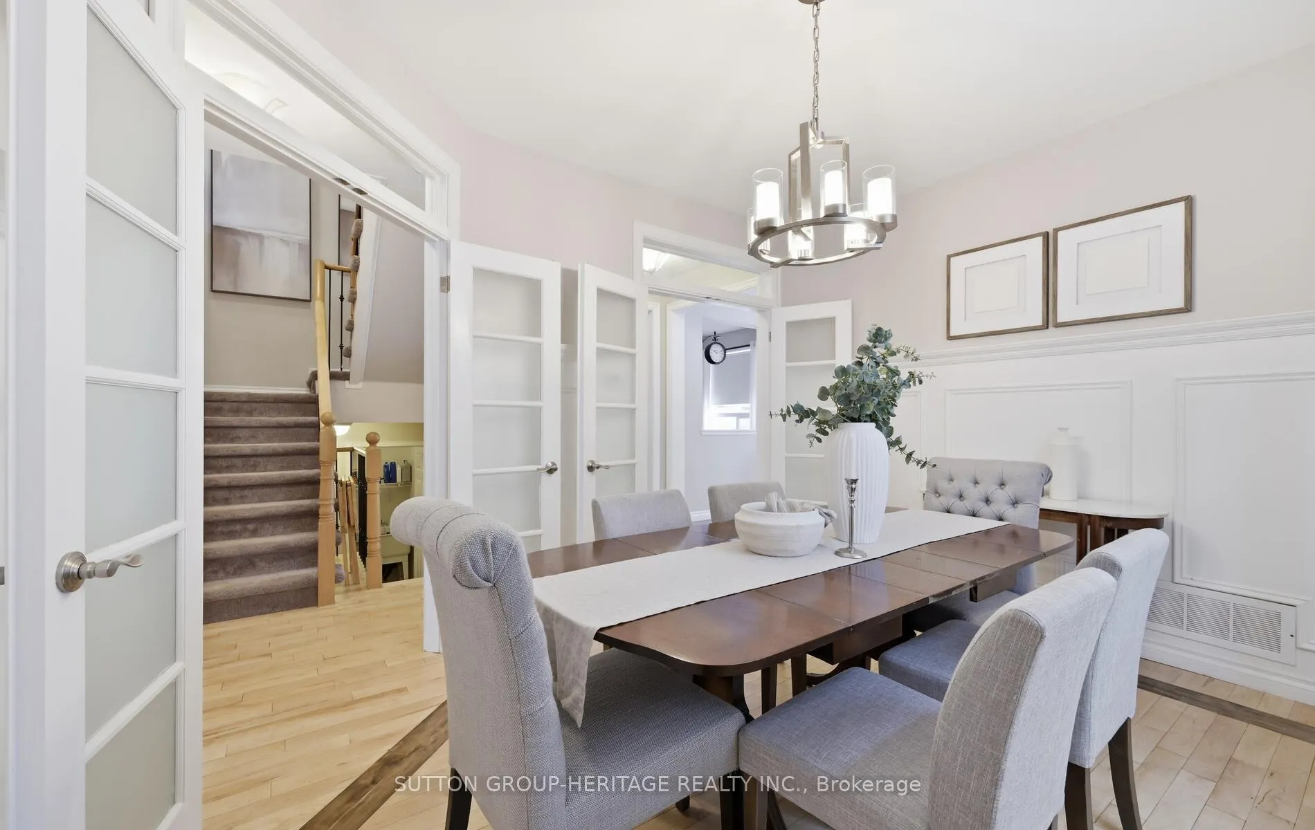 Photo 4 of 1423 Ashgrove Crescent, Oshawa, Pinecrest — HOMEH