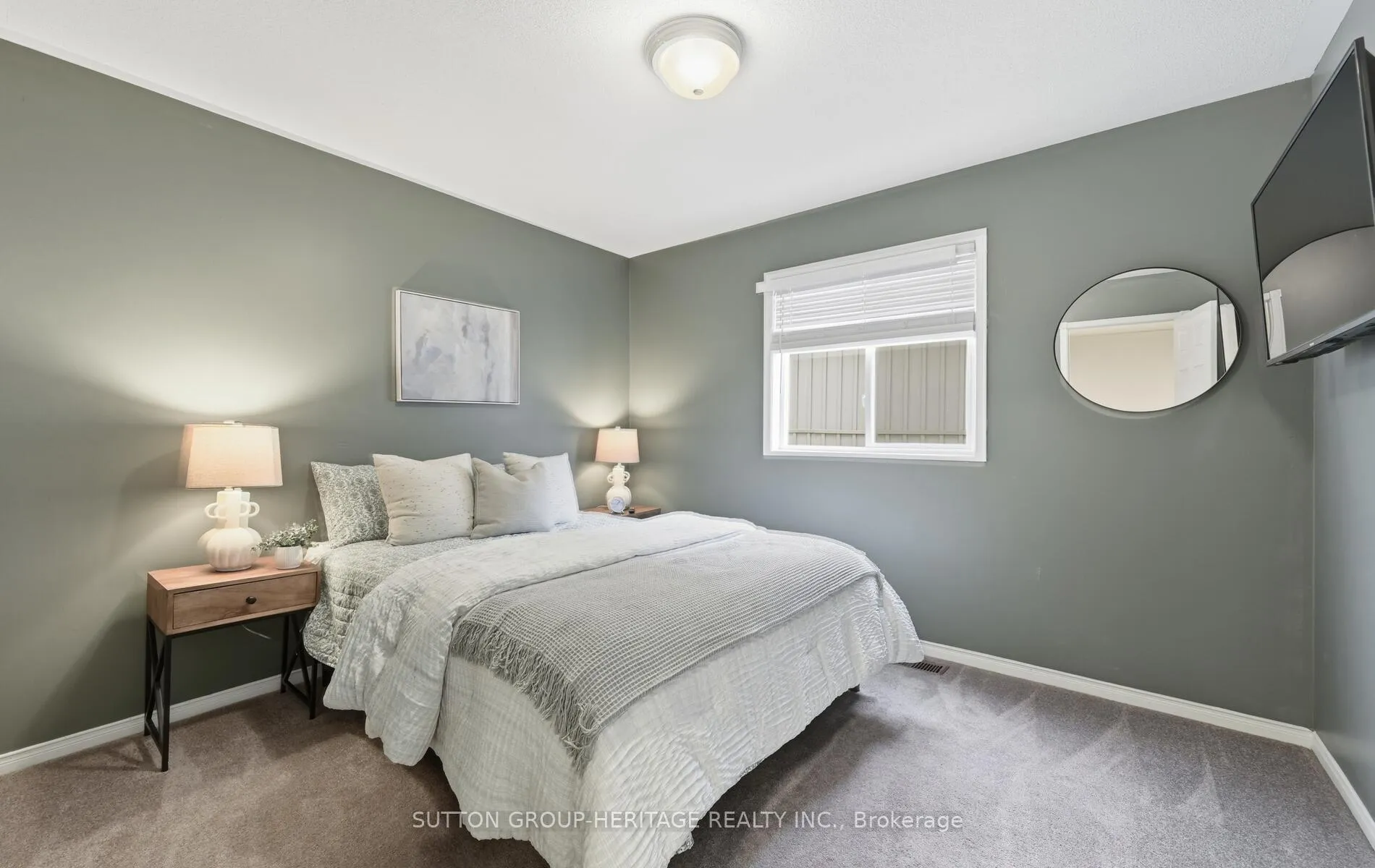 Photo 17 of 1423 Ashgrove Crescent, Oshawa, Pinecrest — HOMEH