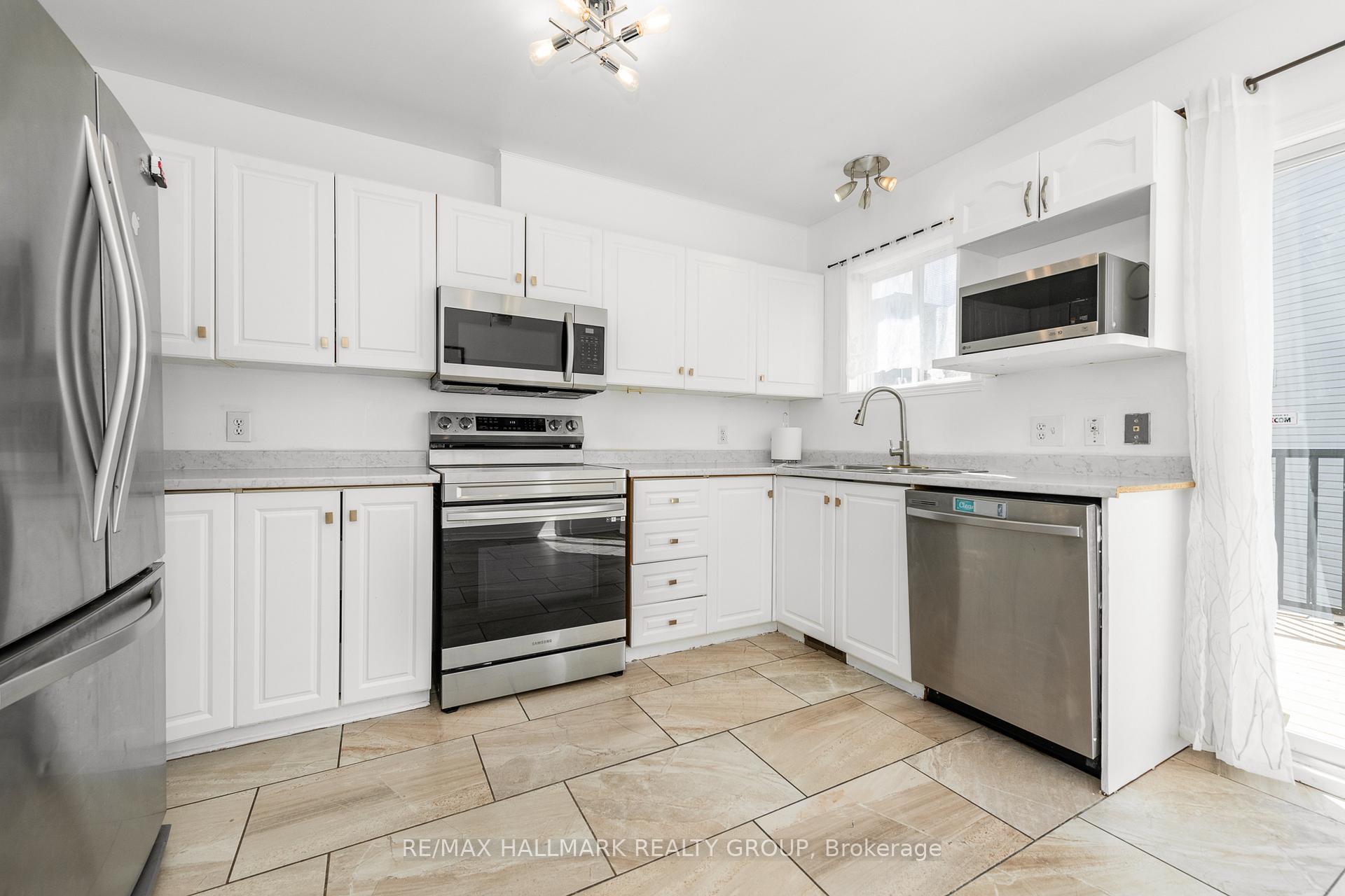 Photo 14 of 186 Burma Road, Ottawa, CFB Rockcliffe and Area — HOMEH