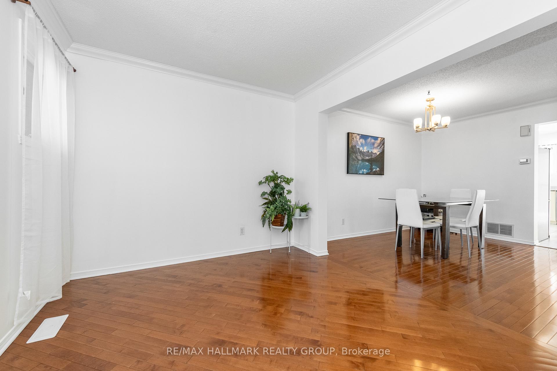 Photo 24 of 186 Burma Road, Ottawa, CFB Rockcliffe and Area — HOMEH