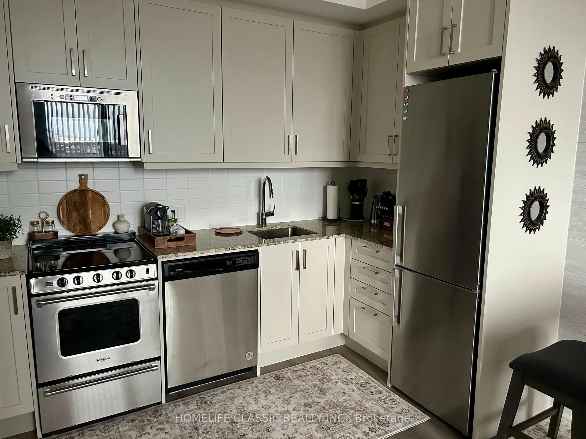 Photo 7 of 10 Gatineau Drive, Vaughan, Beverley Glen — HOMEH