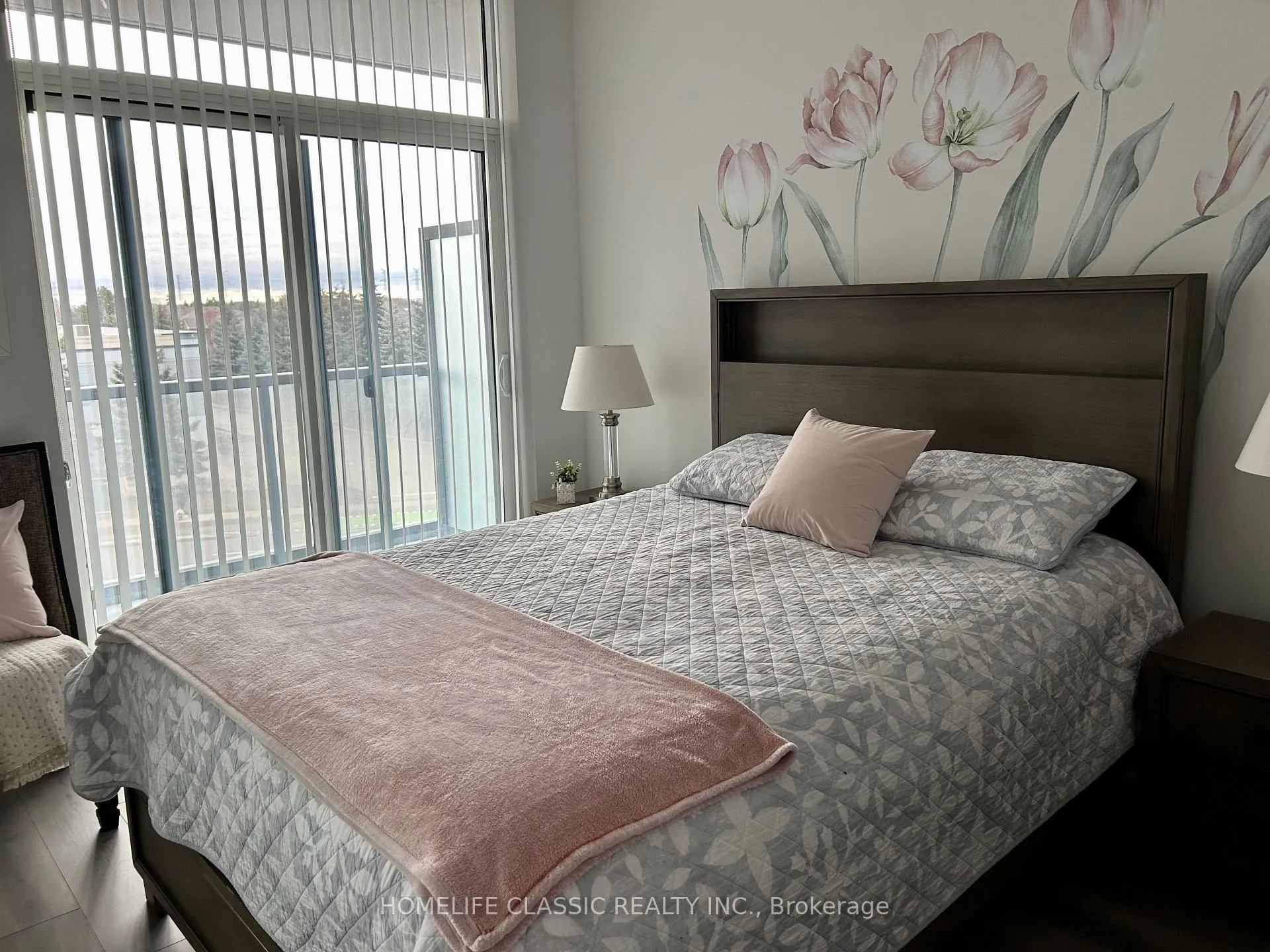 Photo 11 of 10 Gatineau Drive, Vaughan, Beverley Glen — HOMEH