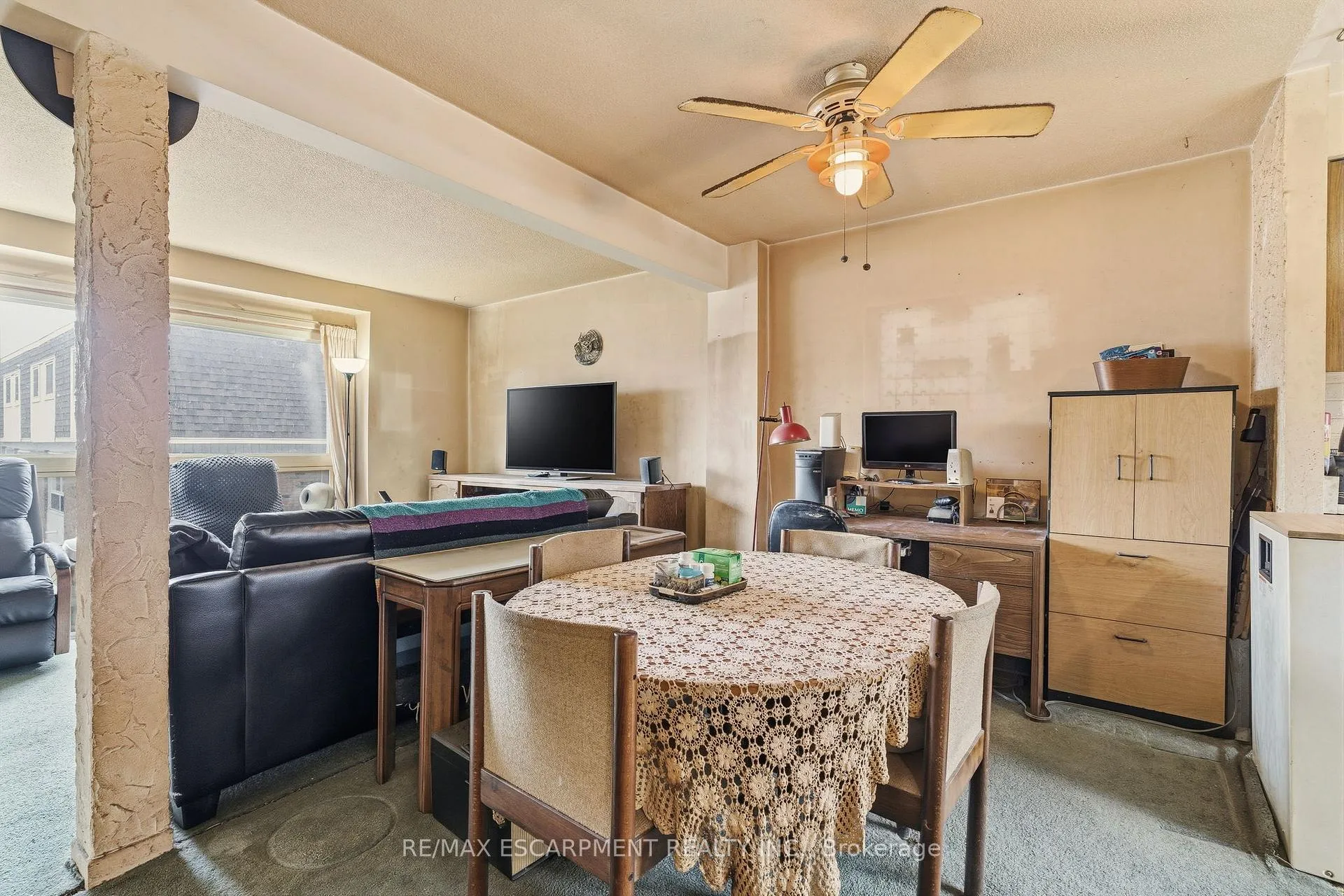 Photo 10 of Unit 37, 125 Bonaventure Drive, Hamilton, Gilbert — HOMEH