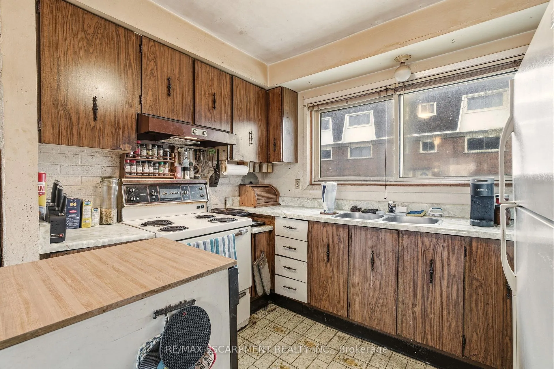 Photo 13 of Unit 37, 125 Bonaventure Drive, Hamilton, Gilbert — HOMEH