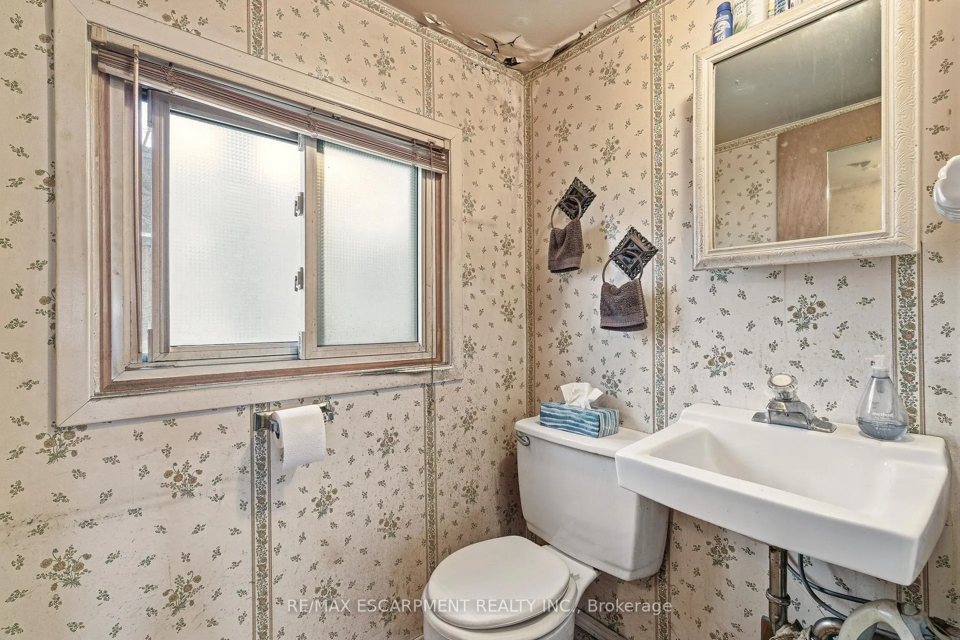 Photo 17 of Unit 37, 125 Bonaventure Drive, Hamilton, Gilbert — HOMEH