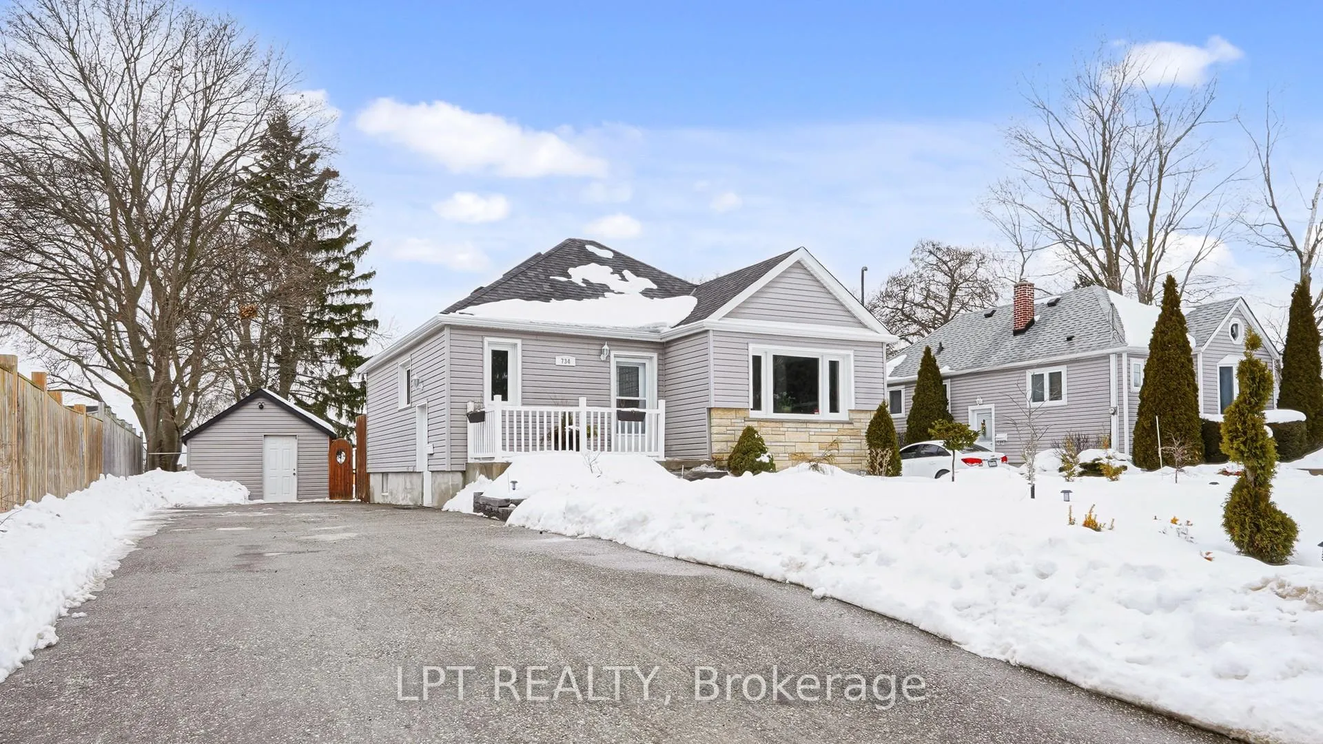 Front of 734 Hortop Street