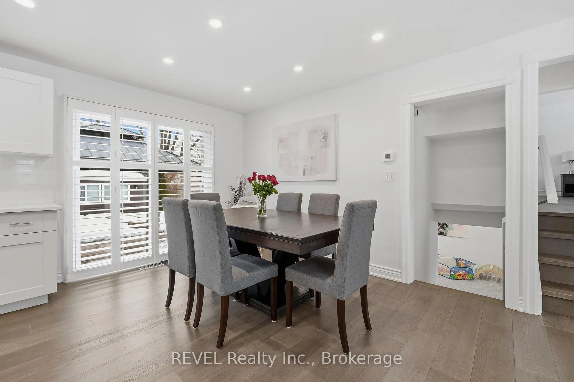Photo 18 of 13 Crestcombe Road, St. Catharines, Ridley — HOMEH