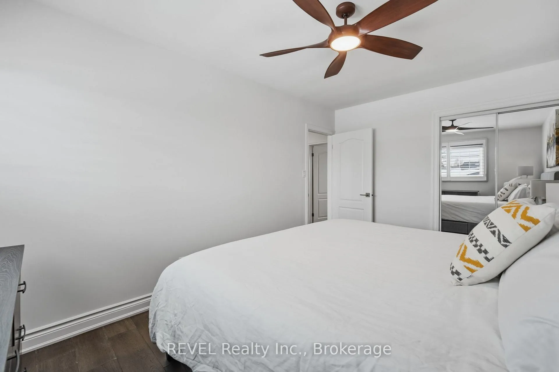 Photo 21 of 13 Crestcombe Road, St. Catharines, Ridley — HOMEH