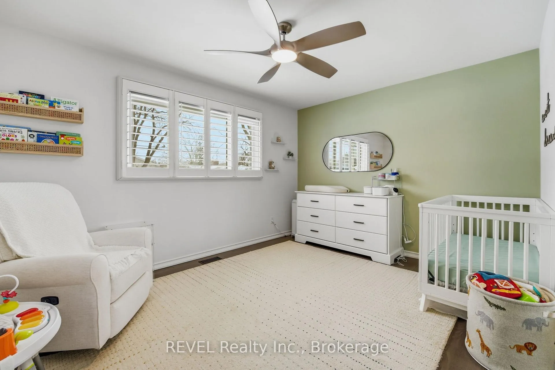 Photo 22 of 13 Crestcombe Road, St. Catharines, Ridley — HOMEH