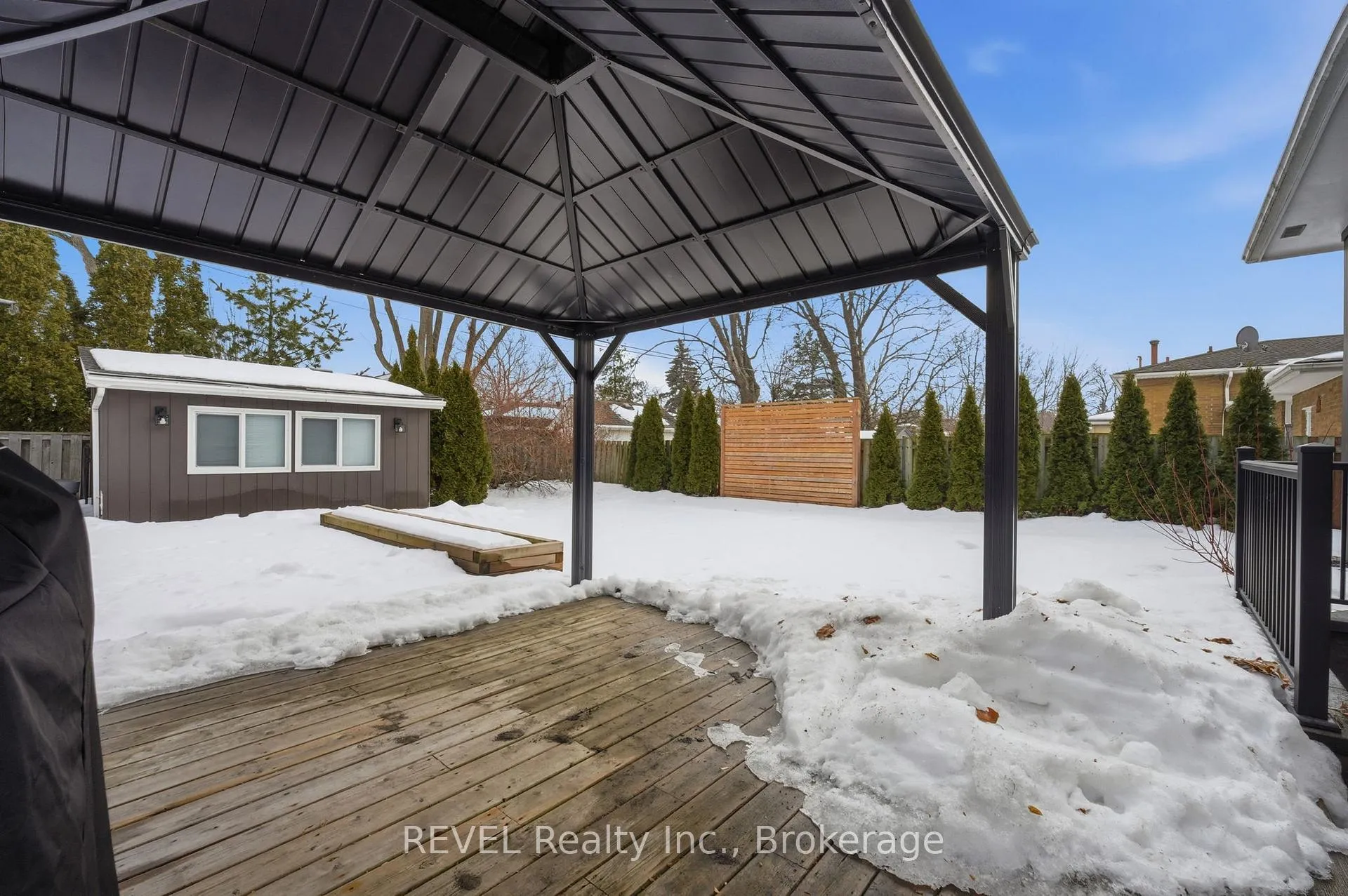 Photo 39 of 13 Crestcombe Road, St. Catharines, Ridley — HOMEH