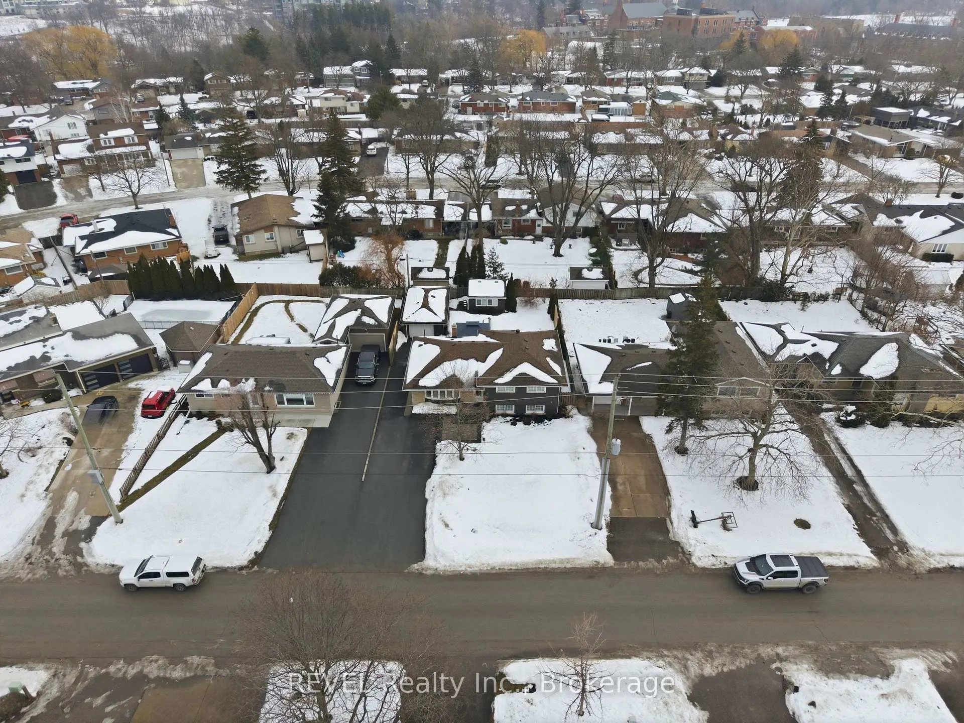 Photo 44 of 13 Crestcombe Road, St. Catharines, Ridley — HOMEH