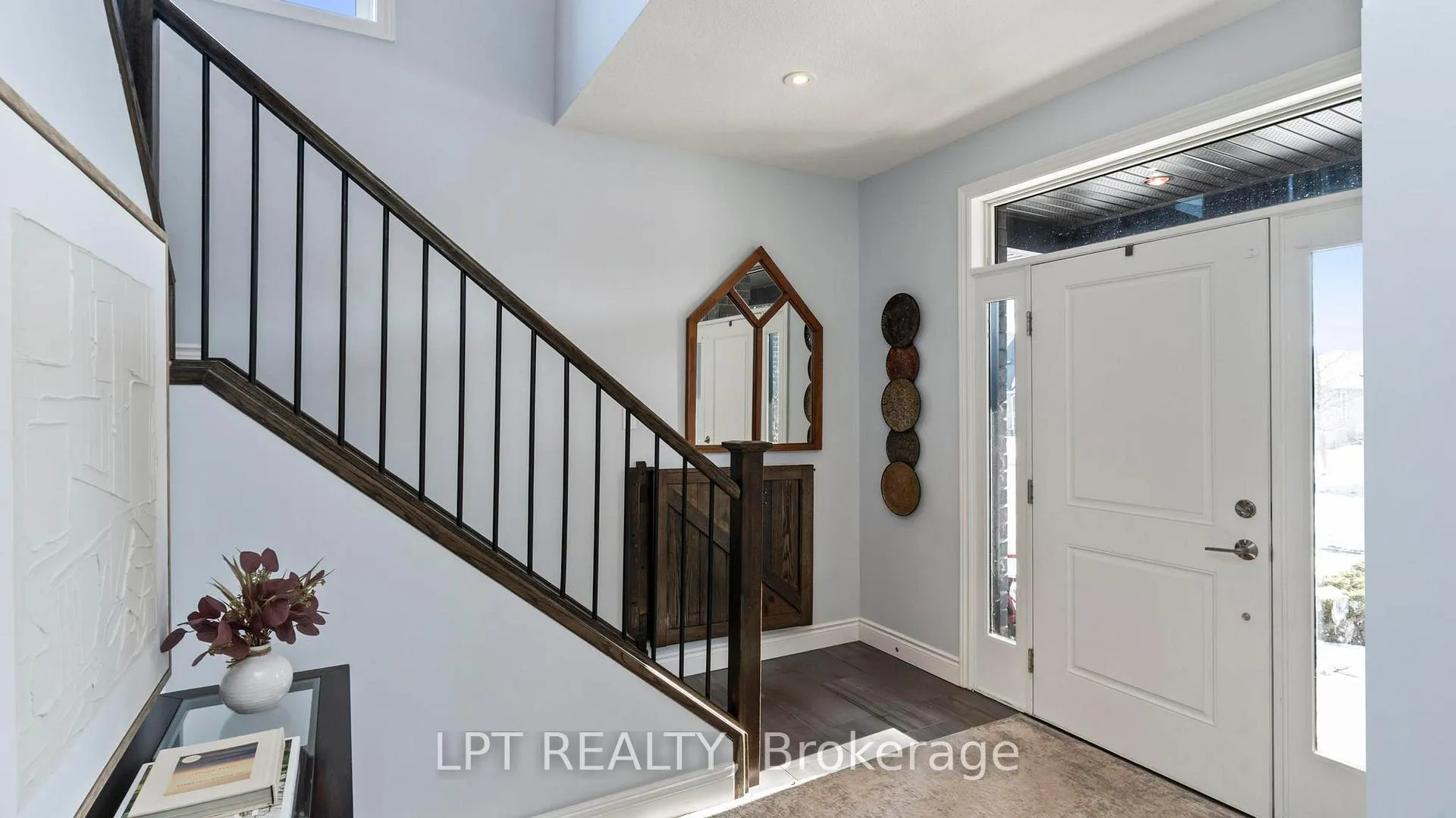 Photo 3 of 60 Caverhill Crescent, Middlesex Centre, Komoka — HOMEH