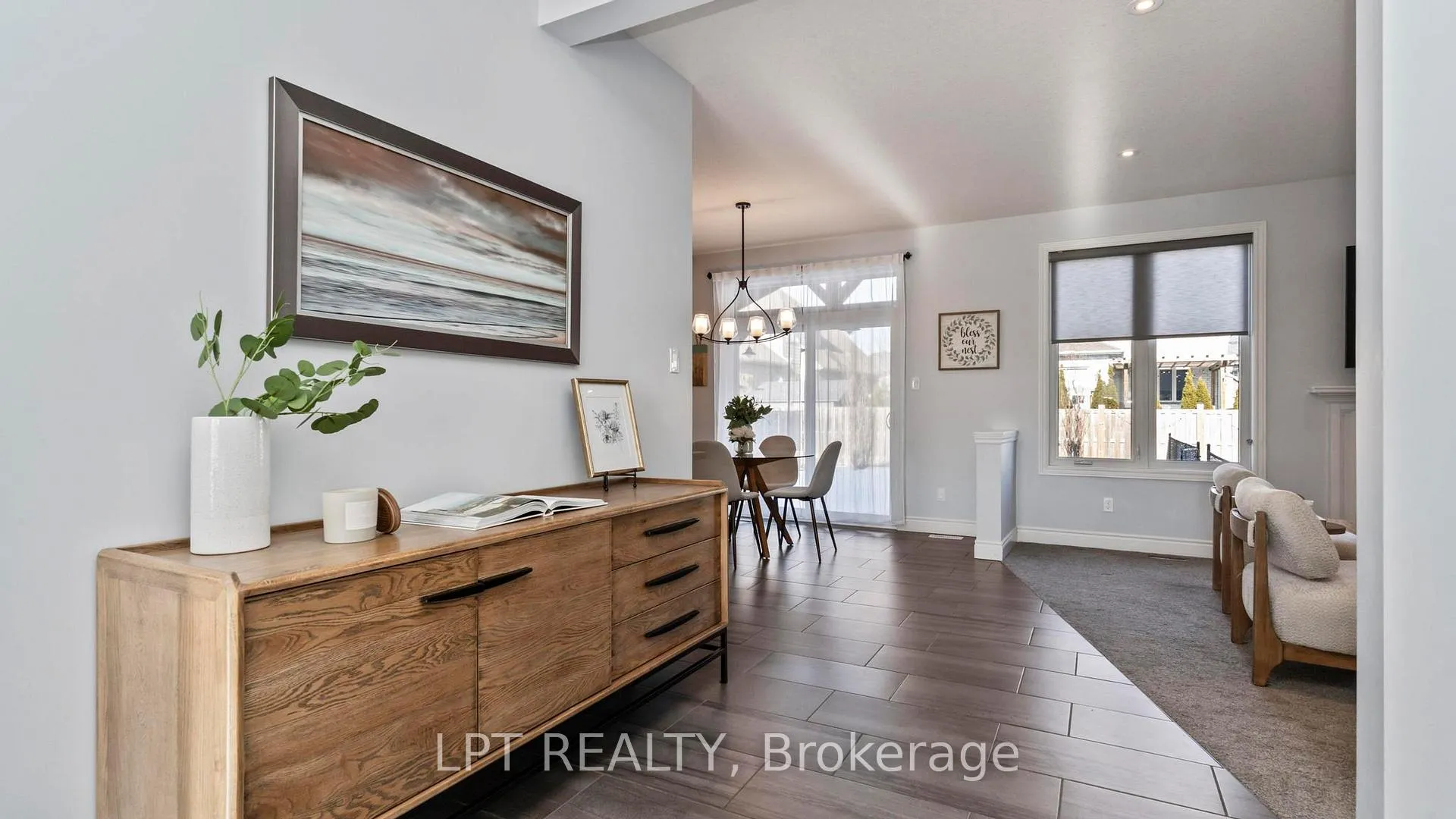 Photo 8 of 60 Caverhill Crescent, Middlesex Centre, Komoka — HOMEH