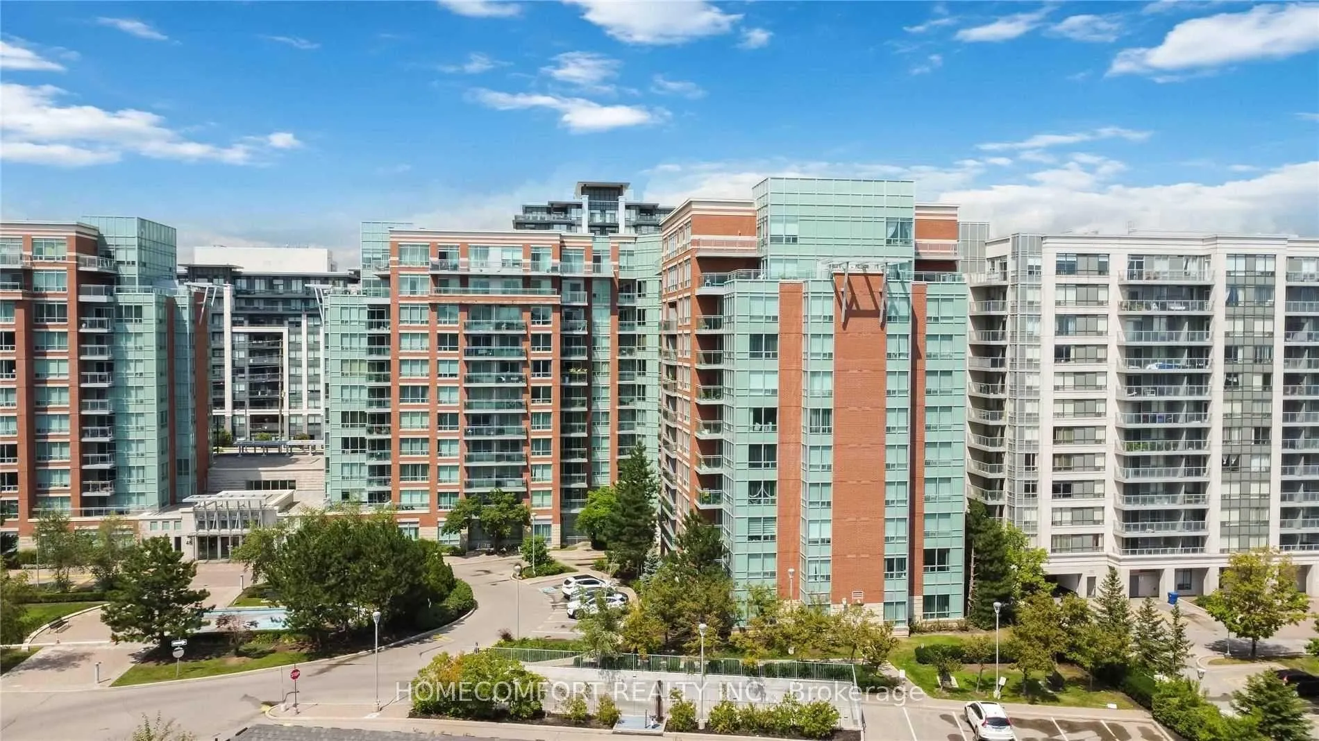 Photo 4 of Unit 109, 62 Suncrest Boulevard, Markham, Commerce Valley — HOMEH