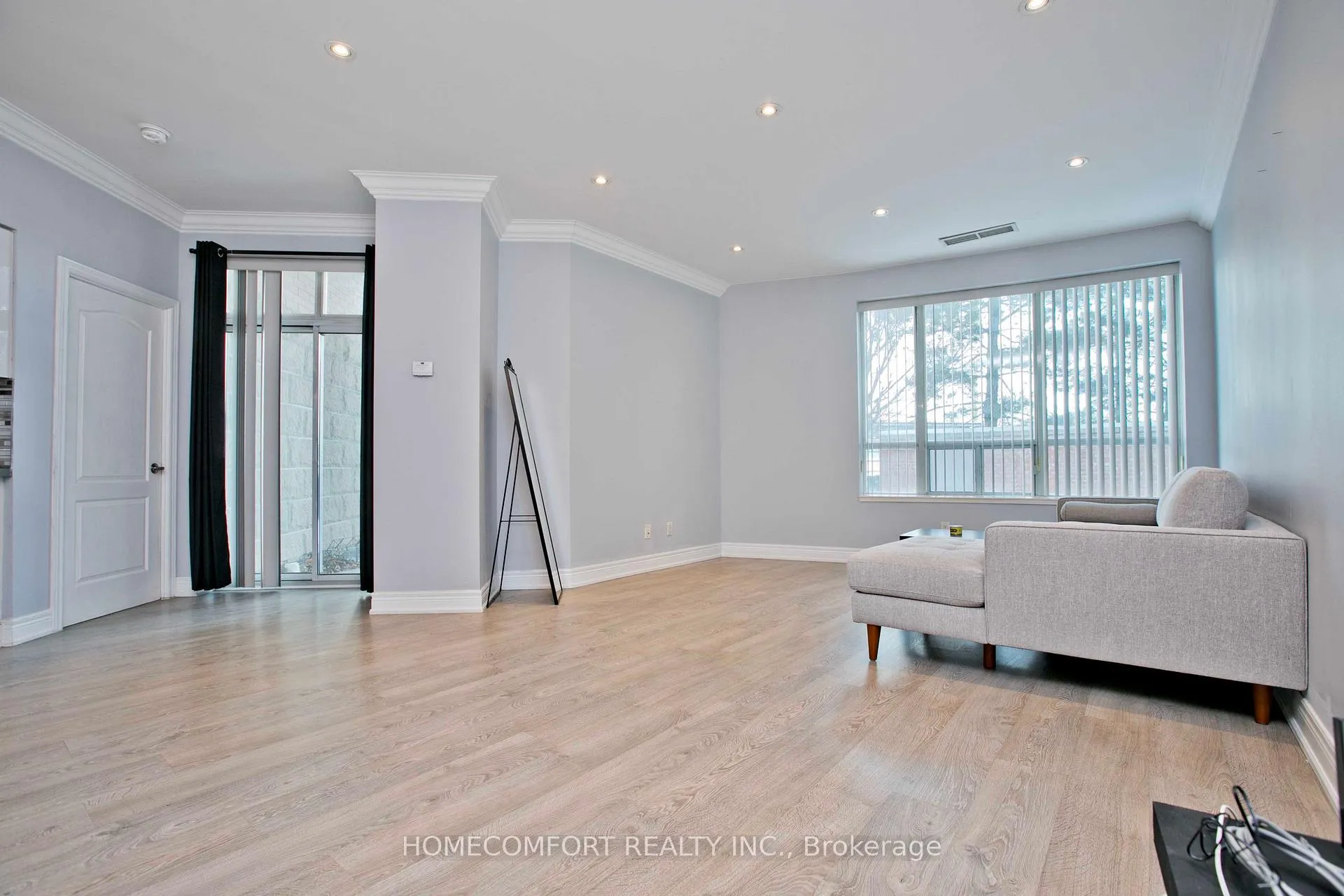 Photo 10 of Unit 109, 62 Suncrest Boulevard, Markham, Commerce Valley — HOMEH