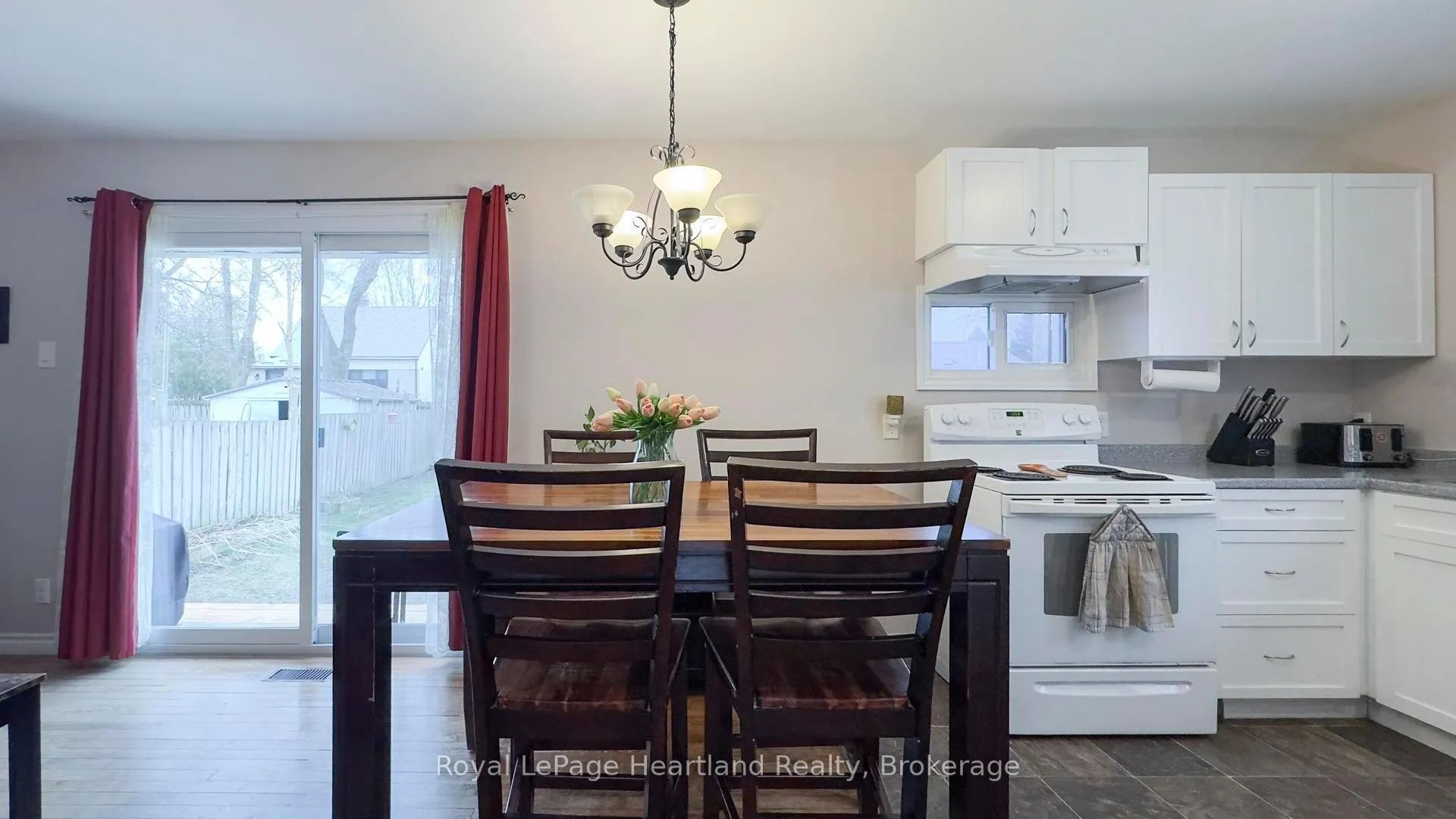 Photo 9 of 30 Quebec Road, Huron East, Vanastra — HOMEH
