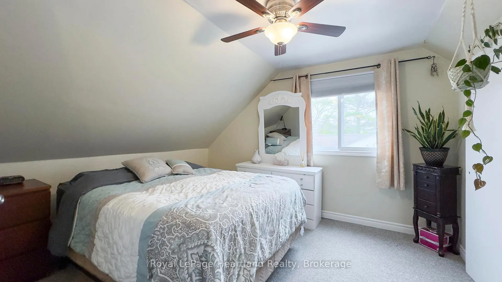 Photo 17 of 30 Quebec Road, Huron East, Vanastra — HOMEH