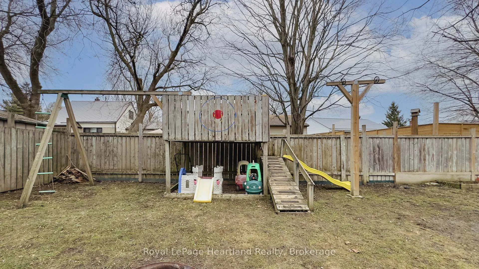 Photo 30 of 30 Quebec Road, Huron East, Vanastra — HOMEH