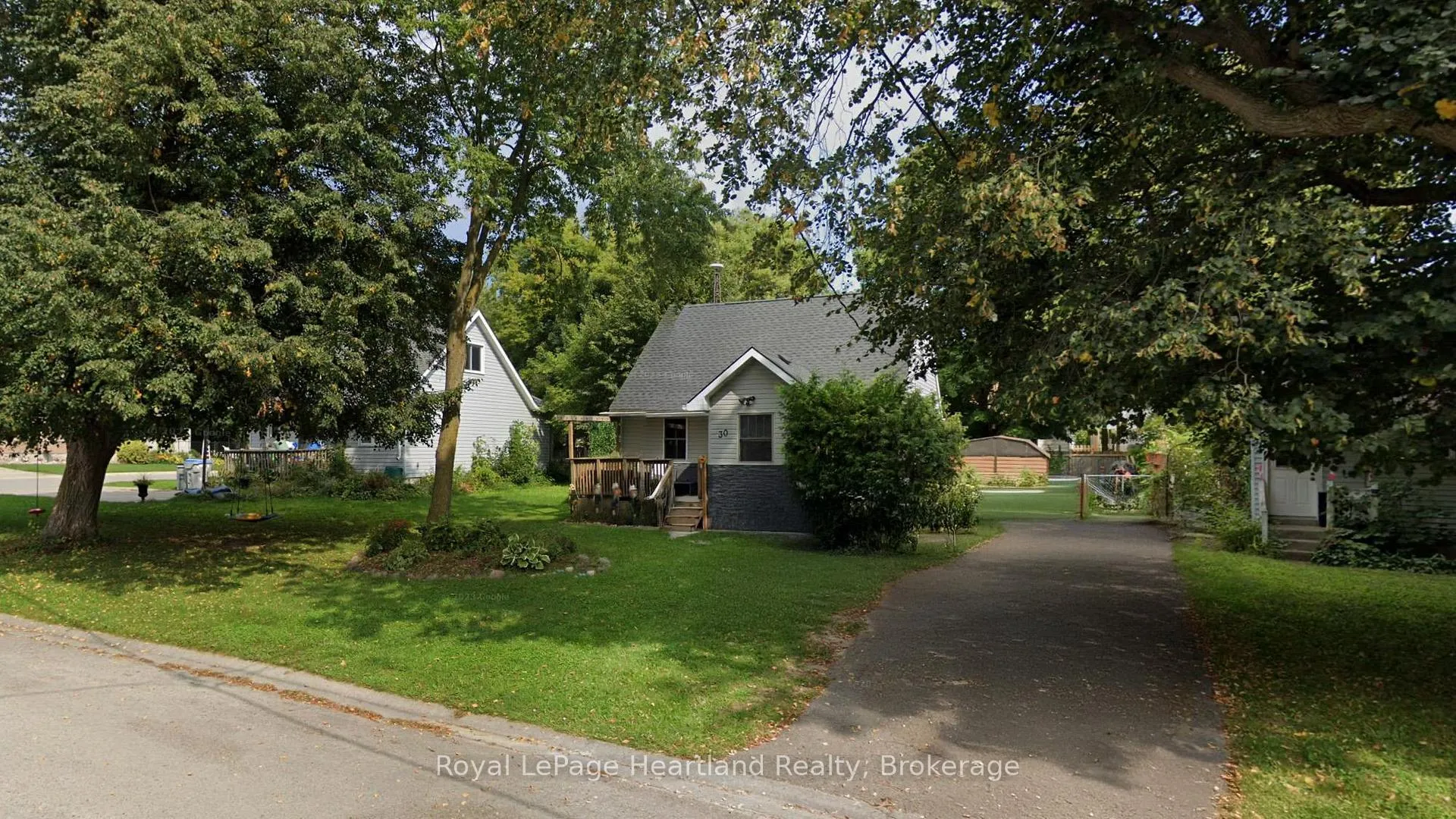 Photo 33 of 30 Quebec Road, Huron East, Vanastra — HOMEH