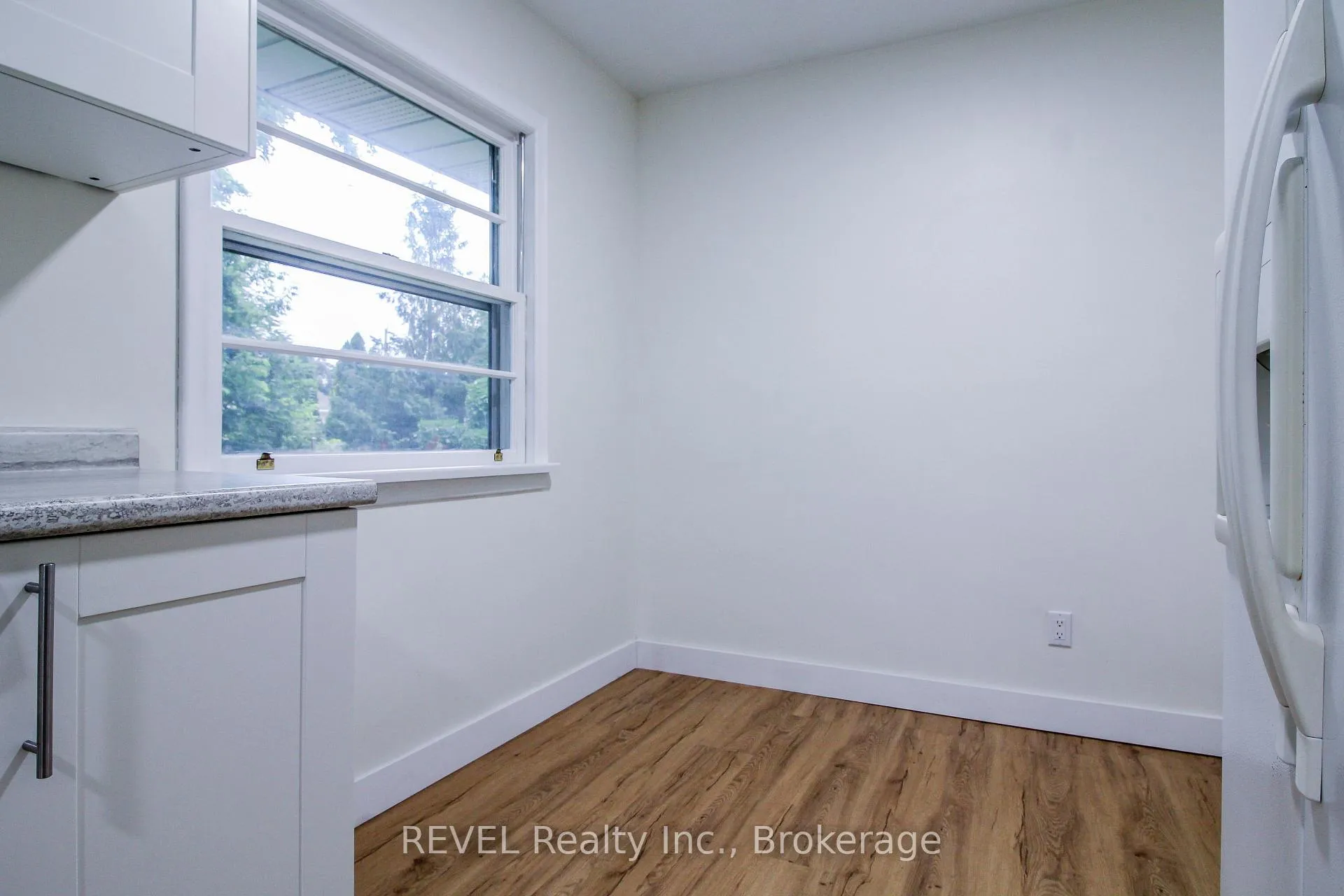 Photo 15 of 3 Whiteoak Drive, St. Catharines, Bunting/Linwell — HOMEH