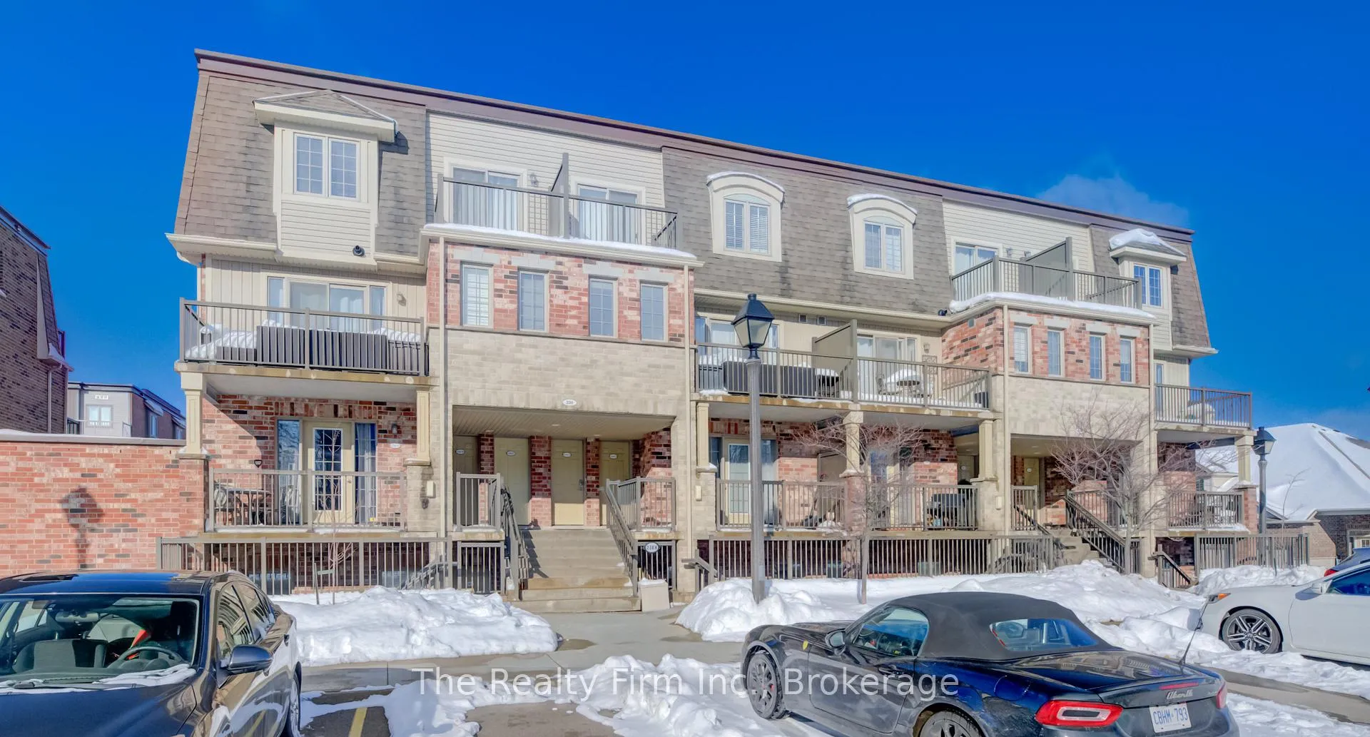 Photo 2 of Unit H, 236 Rachel Crescent, Kitchener — HOMEH