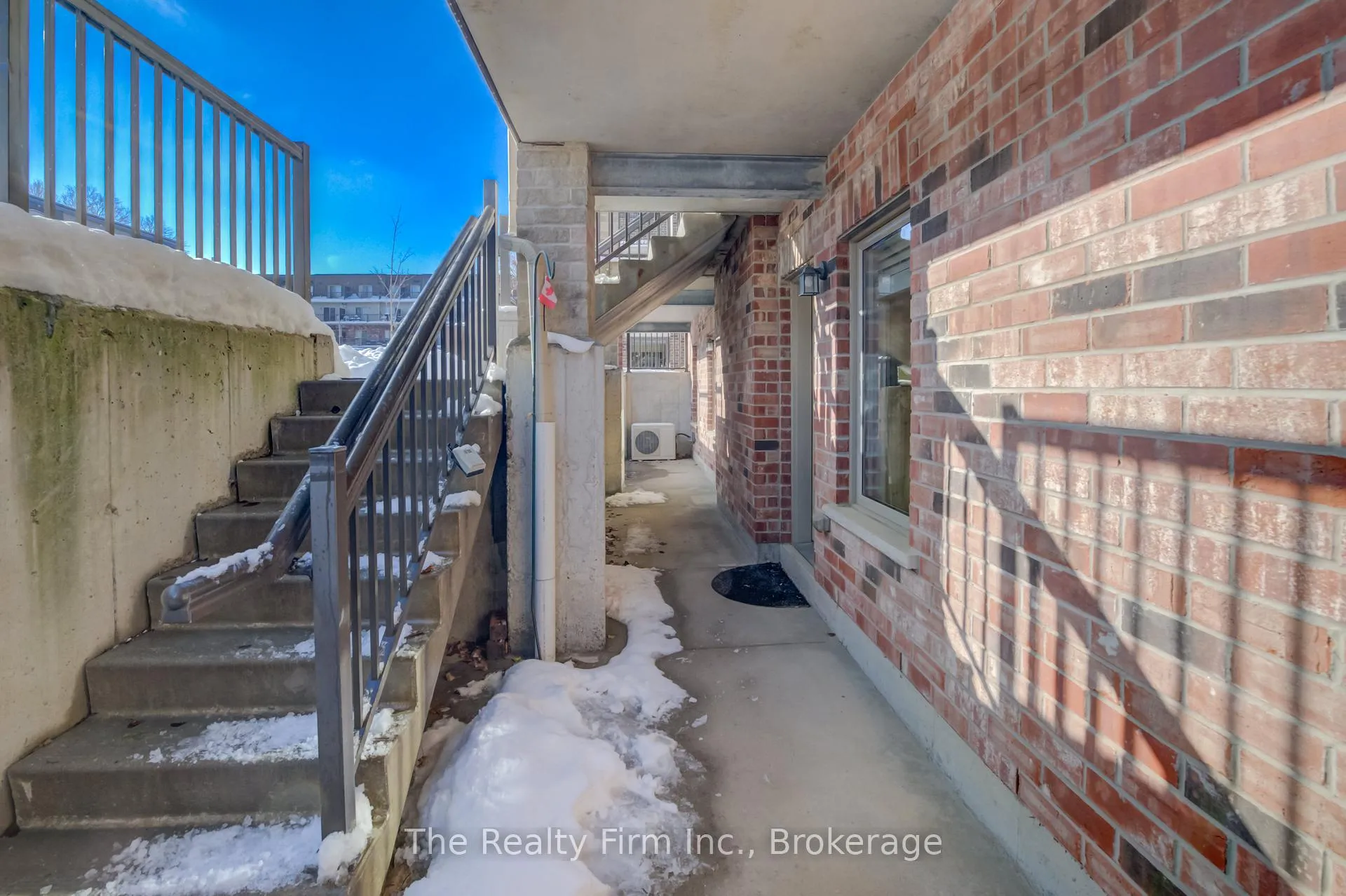 Photo 3 of Unit H, 236 Rachel Crescent, Kitchener — HOMEH