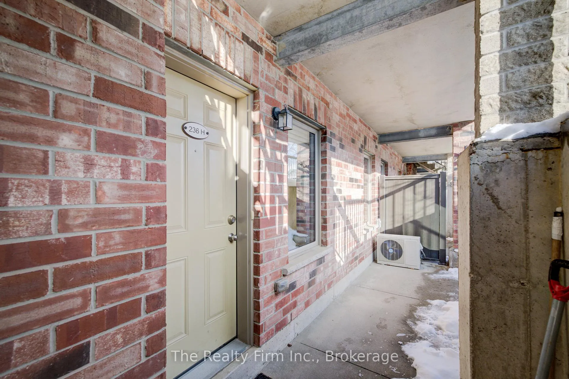 Photo 5 of Unit H, 236 Rachel Crescent, Kitchener — HOMEH