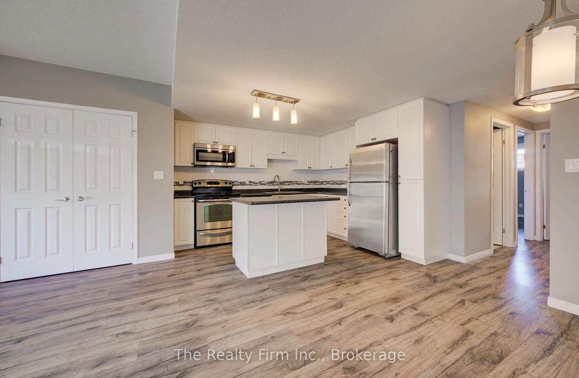 Photo 12 of Unit H, 236 Rachel Crescent, Kitchener — HOMEH
